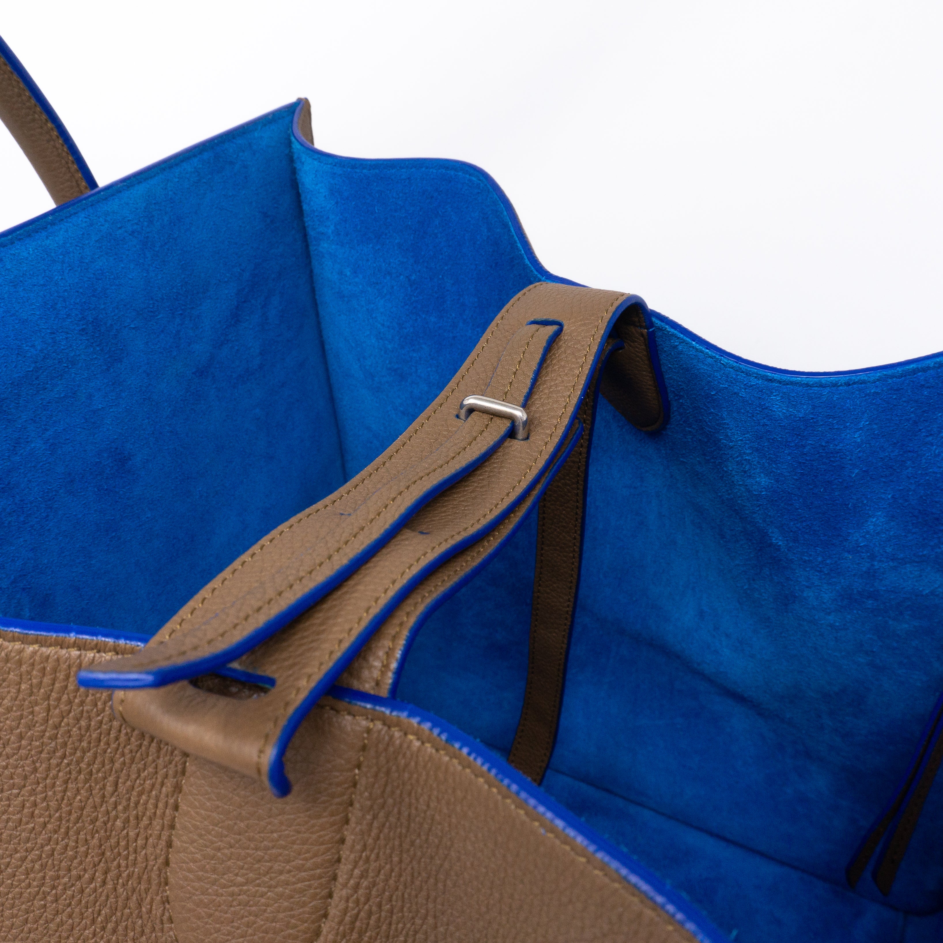 Phantom Medium Luggage Brown Blue