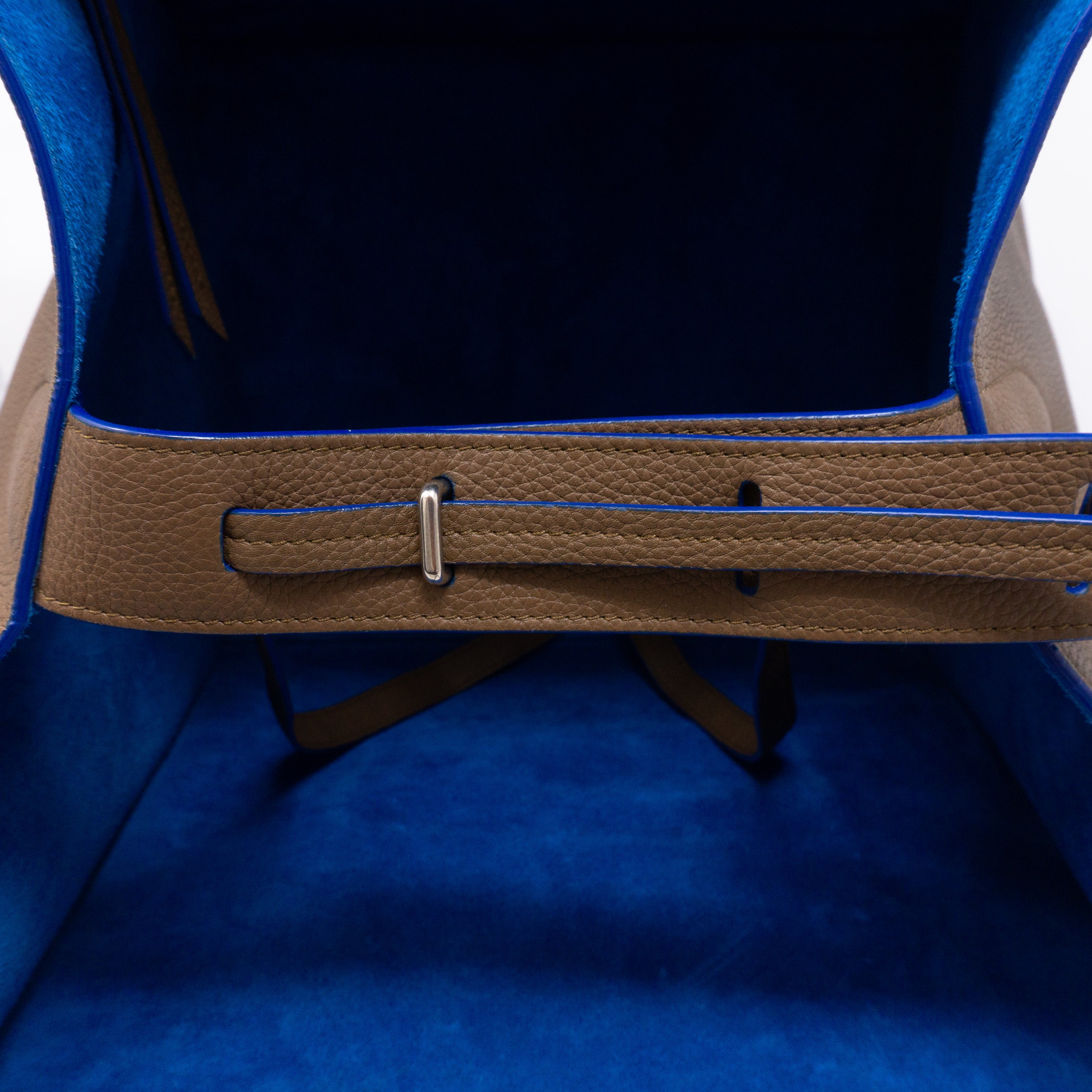 Phantom Medium Luggage Brown Blue