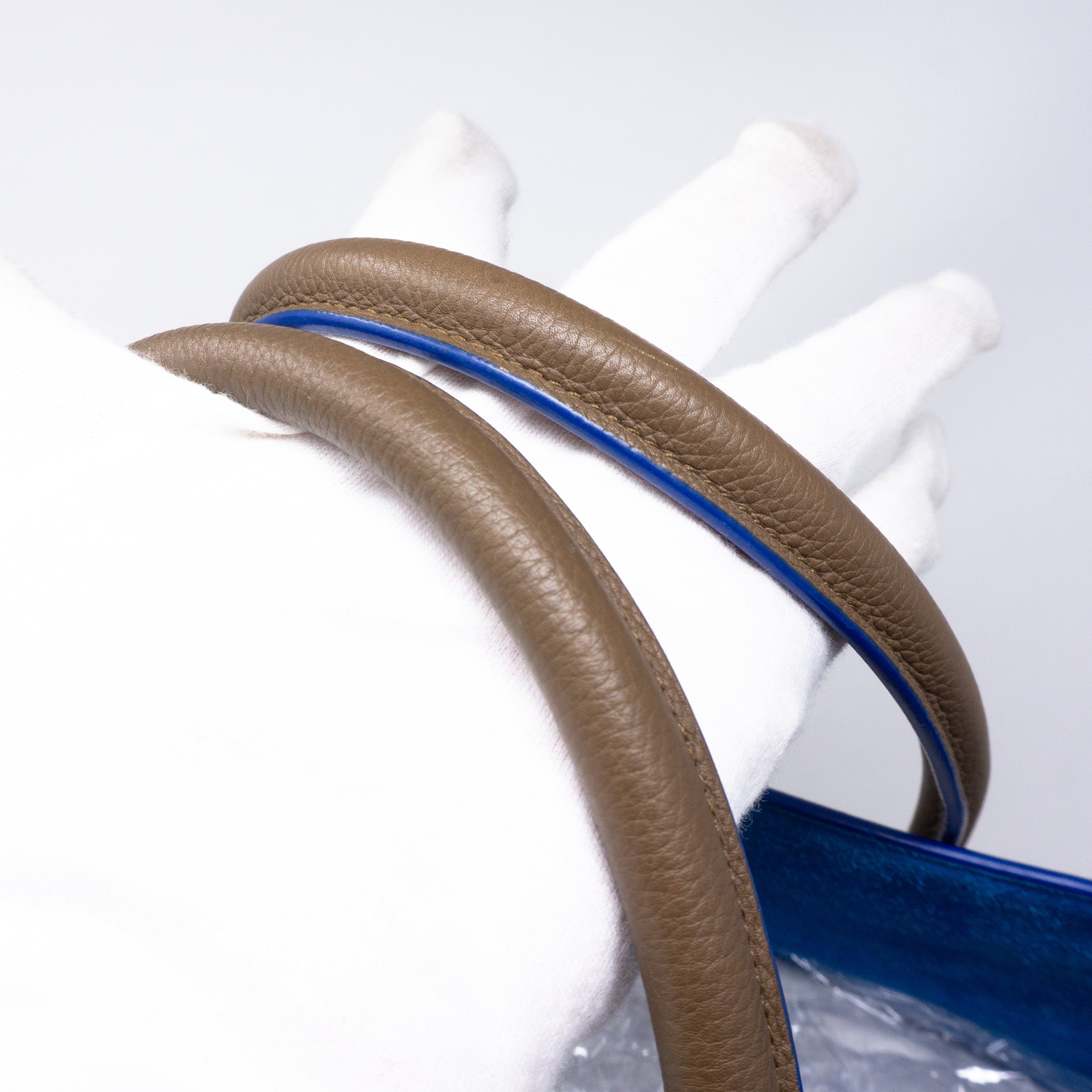 Phantom Medium Luggage Brown Blue