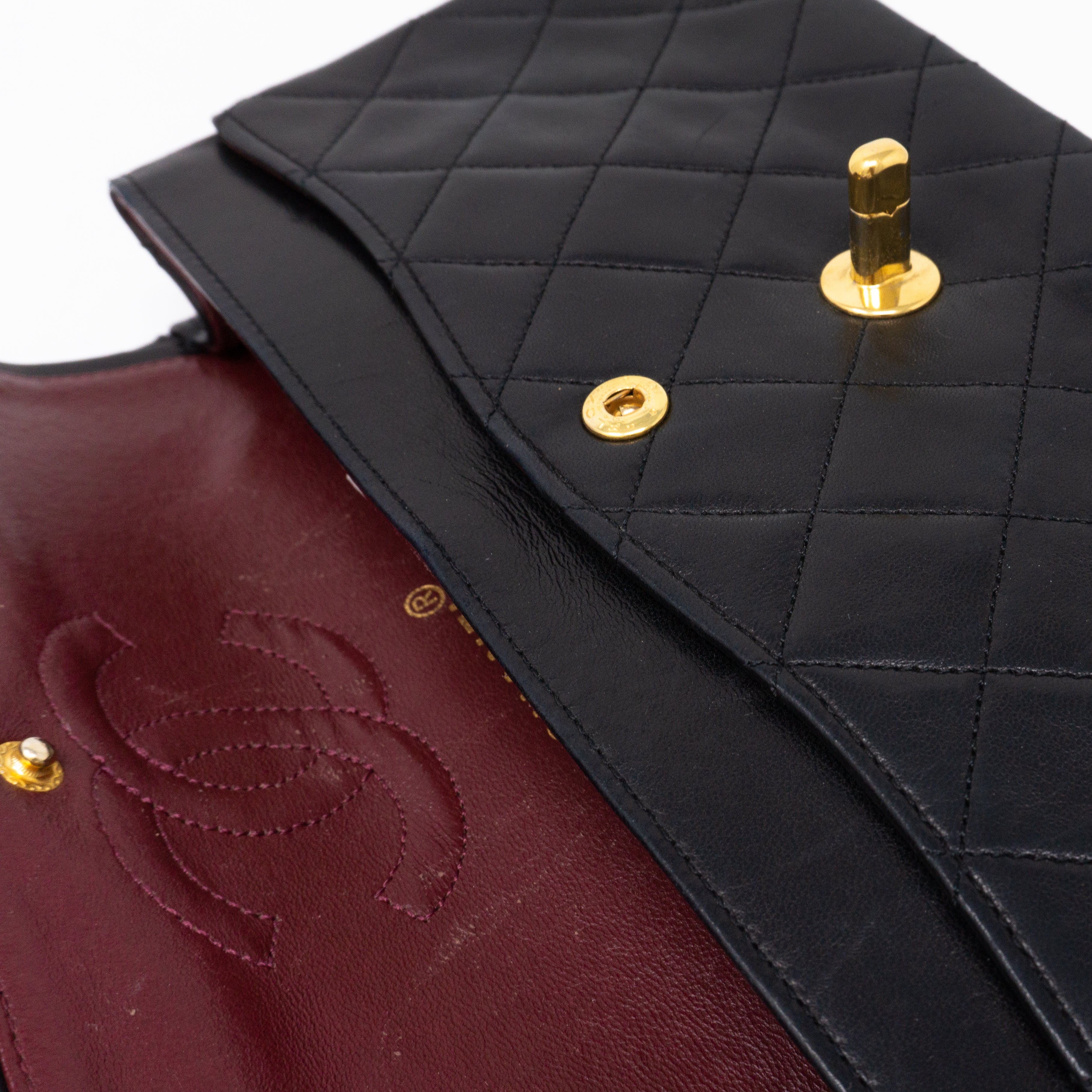 Classic Double Flap Small Black Gold
