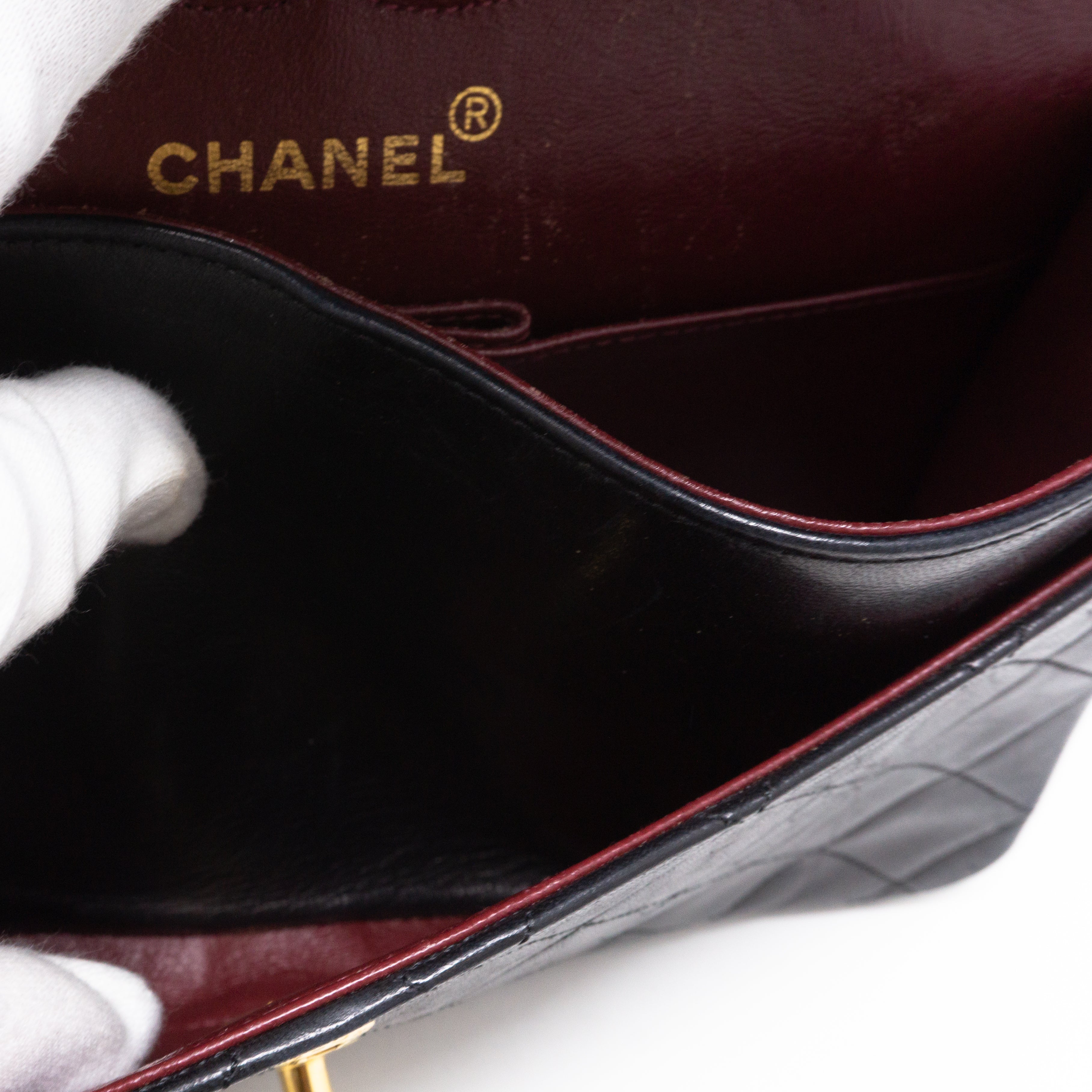 Classic Double Flap Small Black Gold