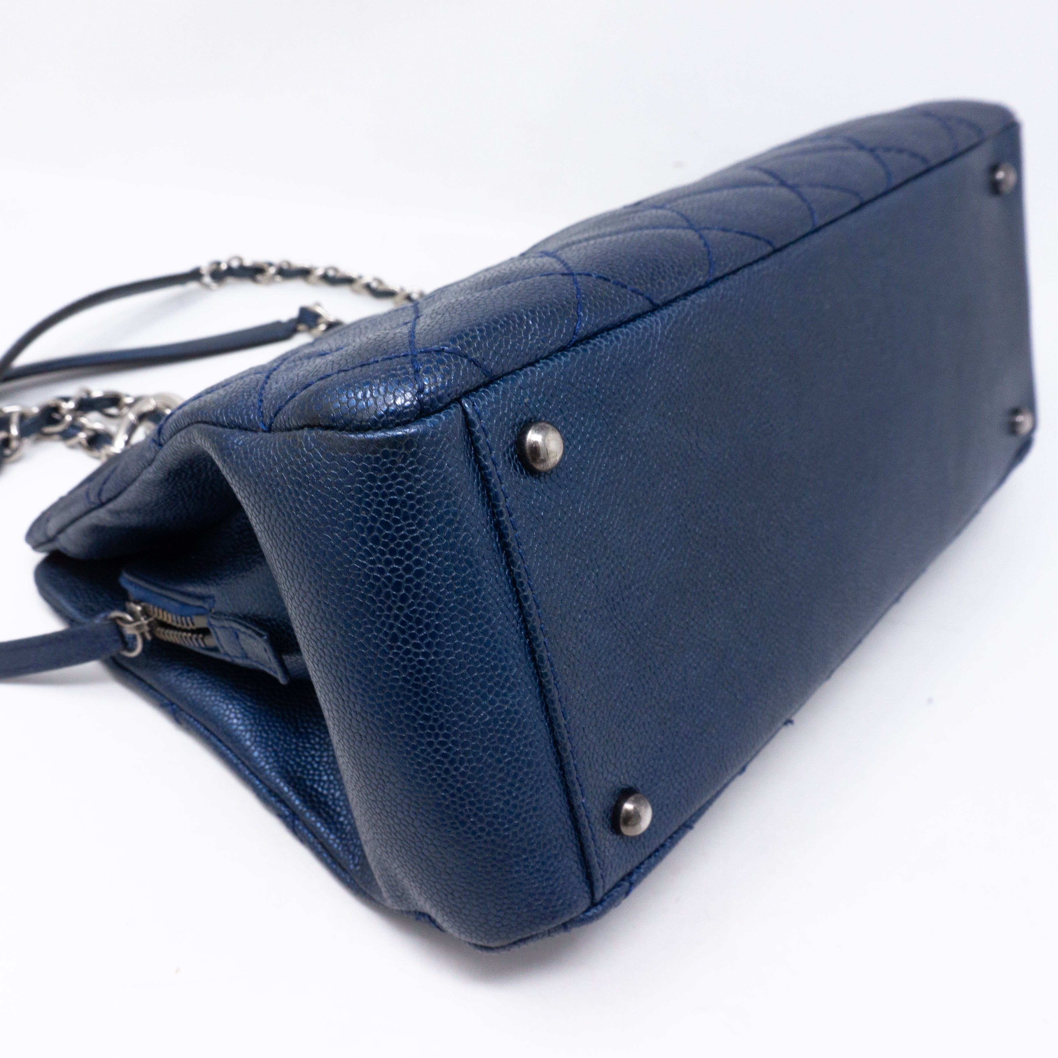 Quilted Shopping Tote Blue Caviar