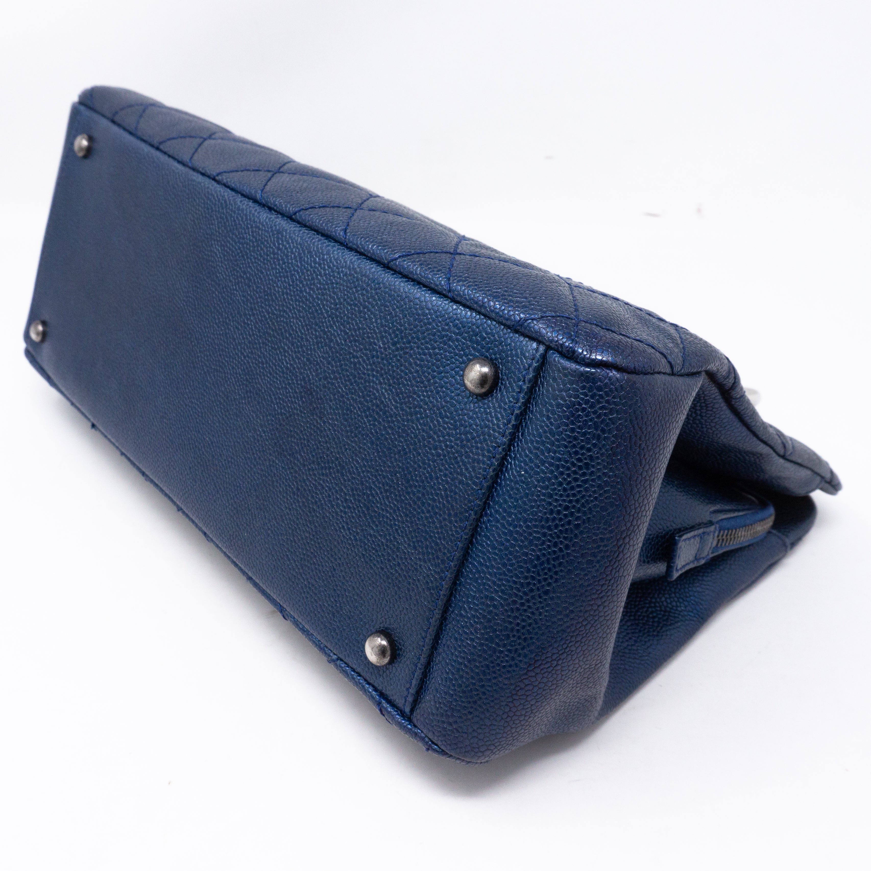 Quilted Shopping Tote Blue Caviar