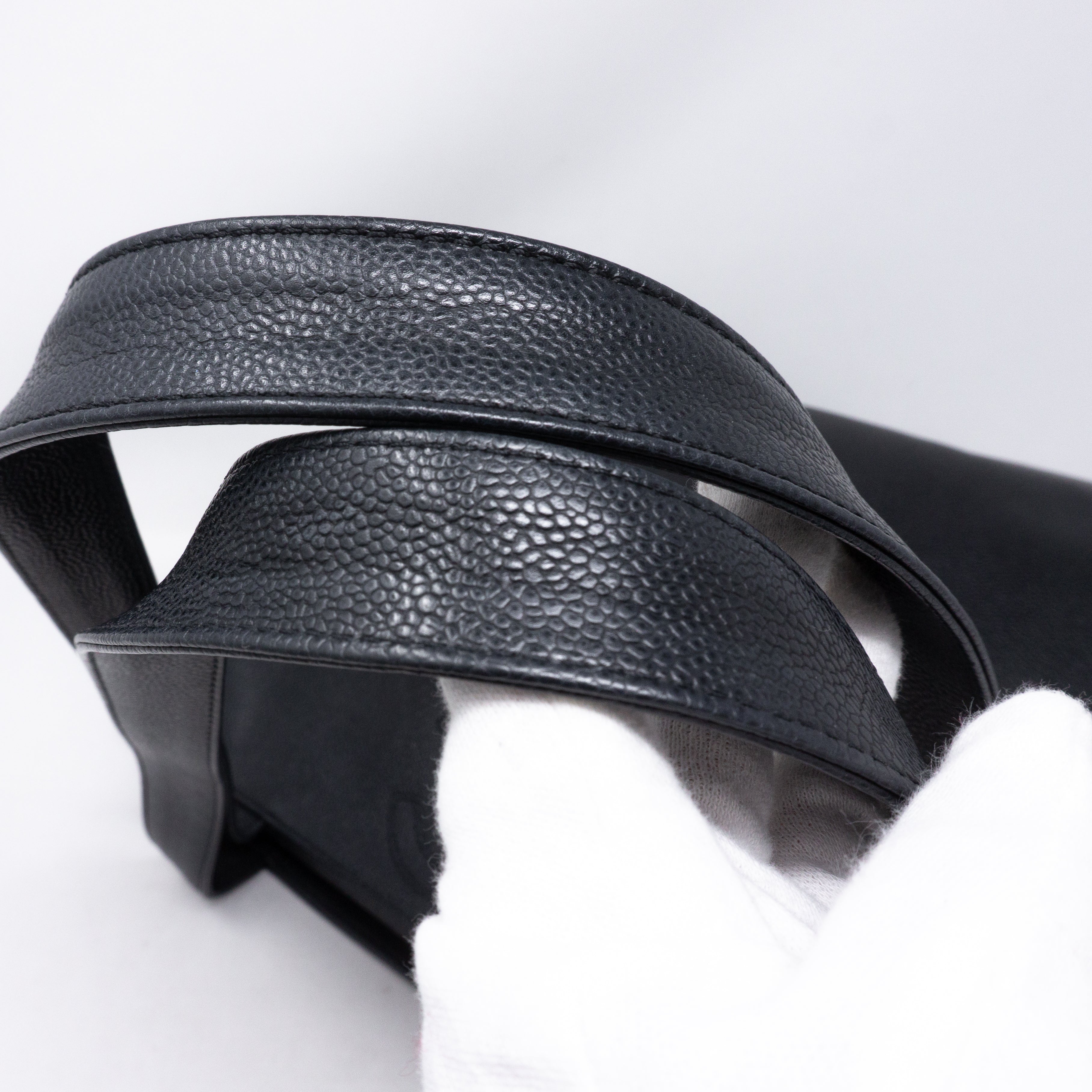 CC Shoulder Tote Black Caviar