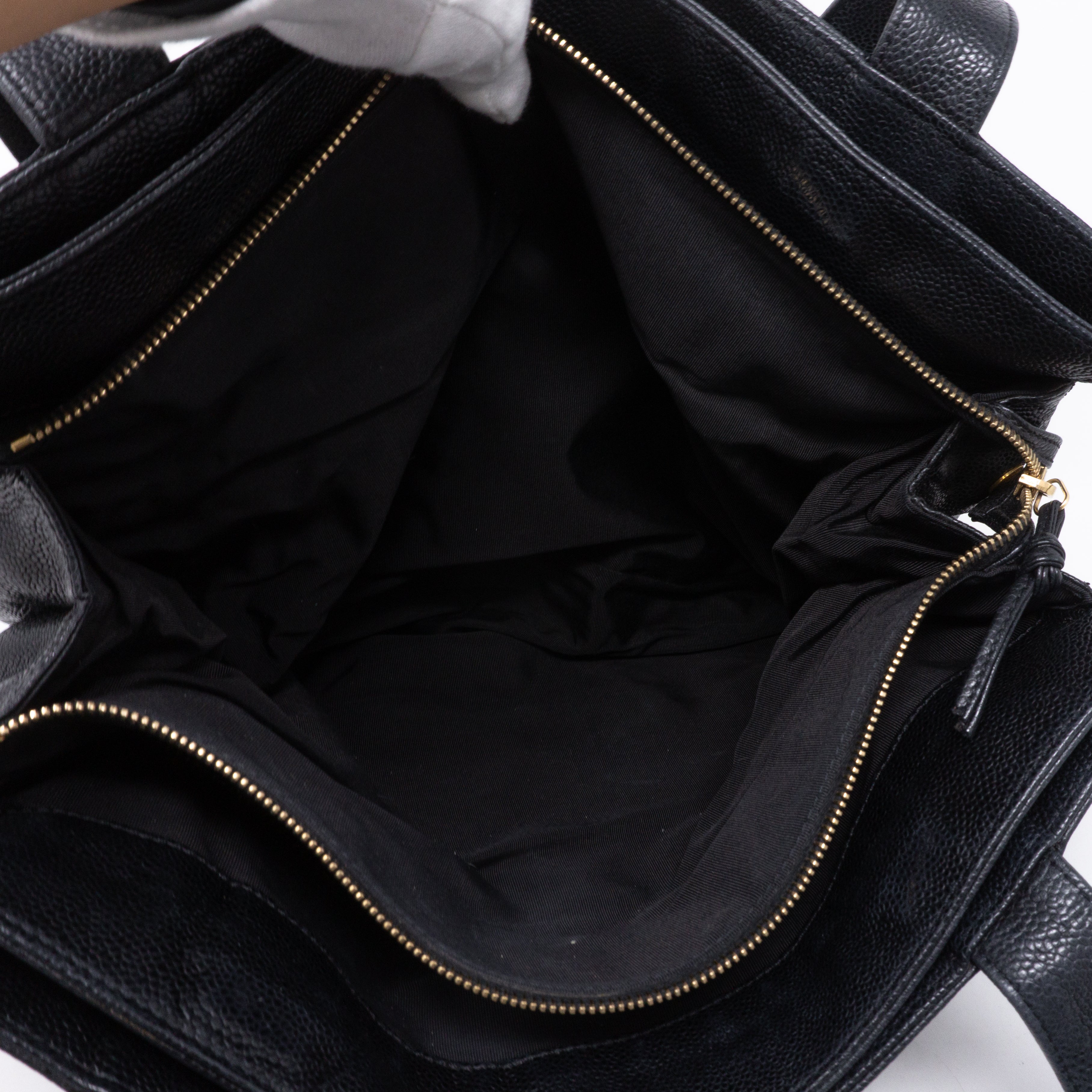 CC Shoulder Tote Black Caviar