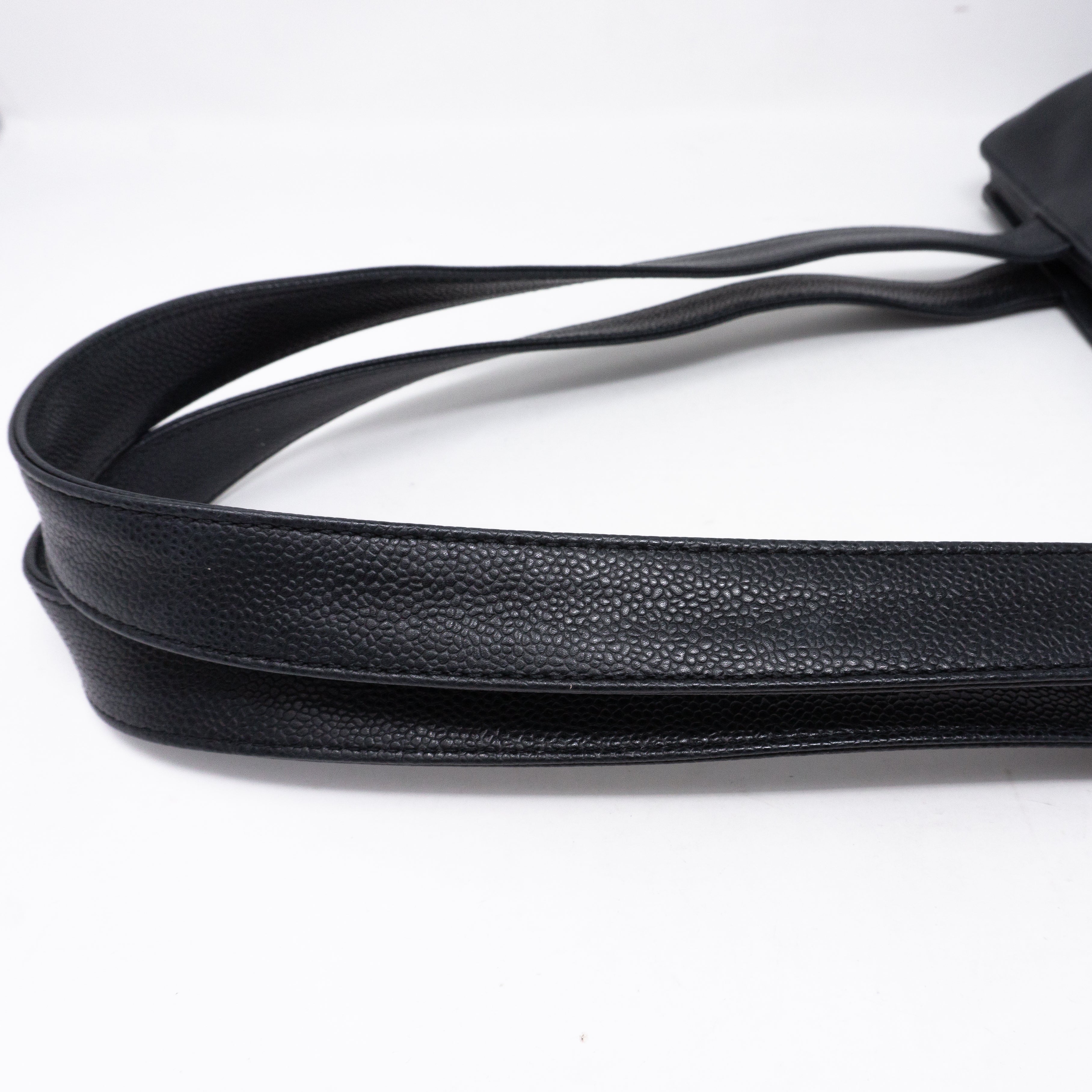 CC Shoulder Tote Black Caviar