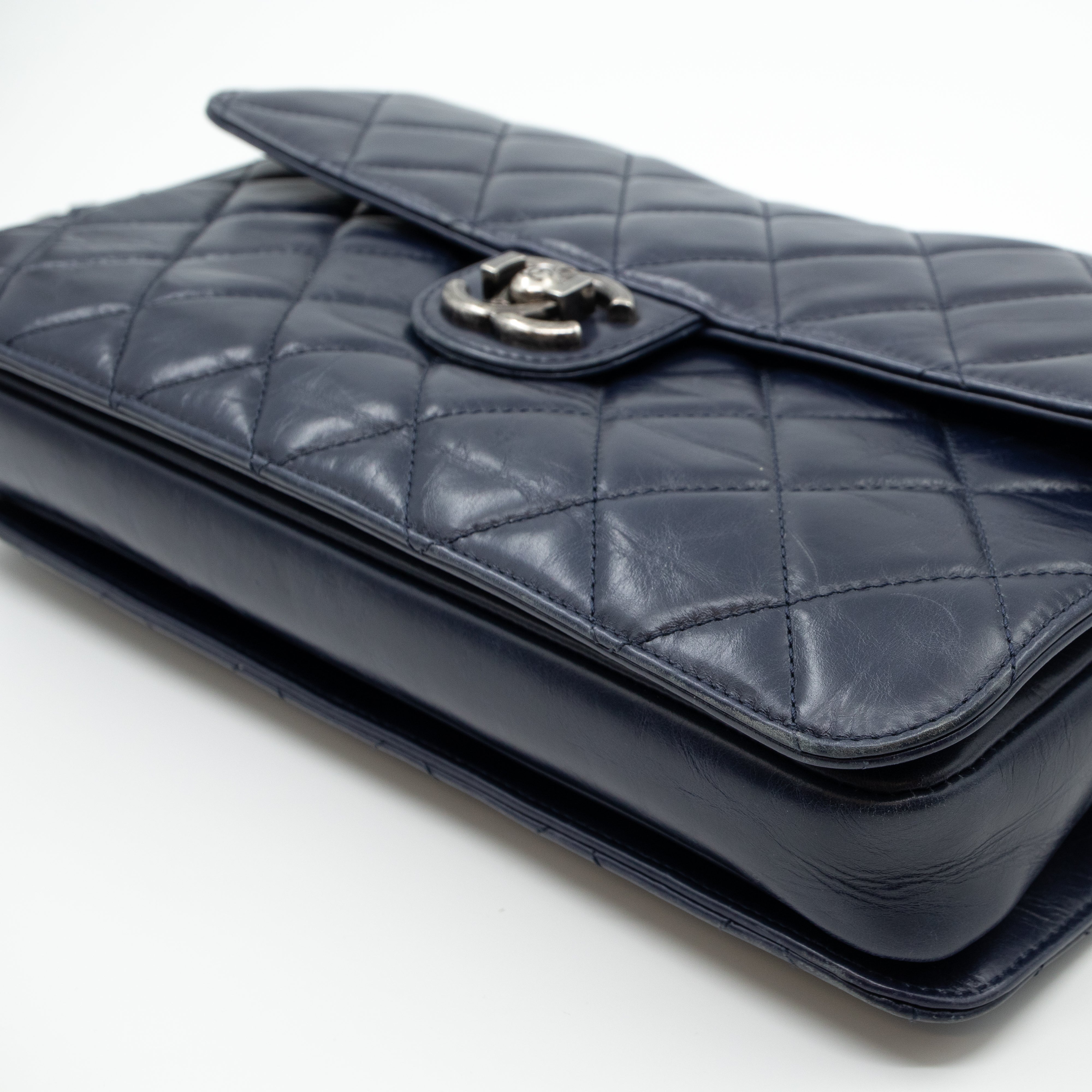 Perfect Edge Flap Large Navy Glazed Calfskin
