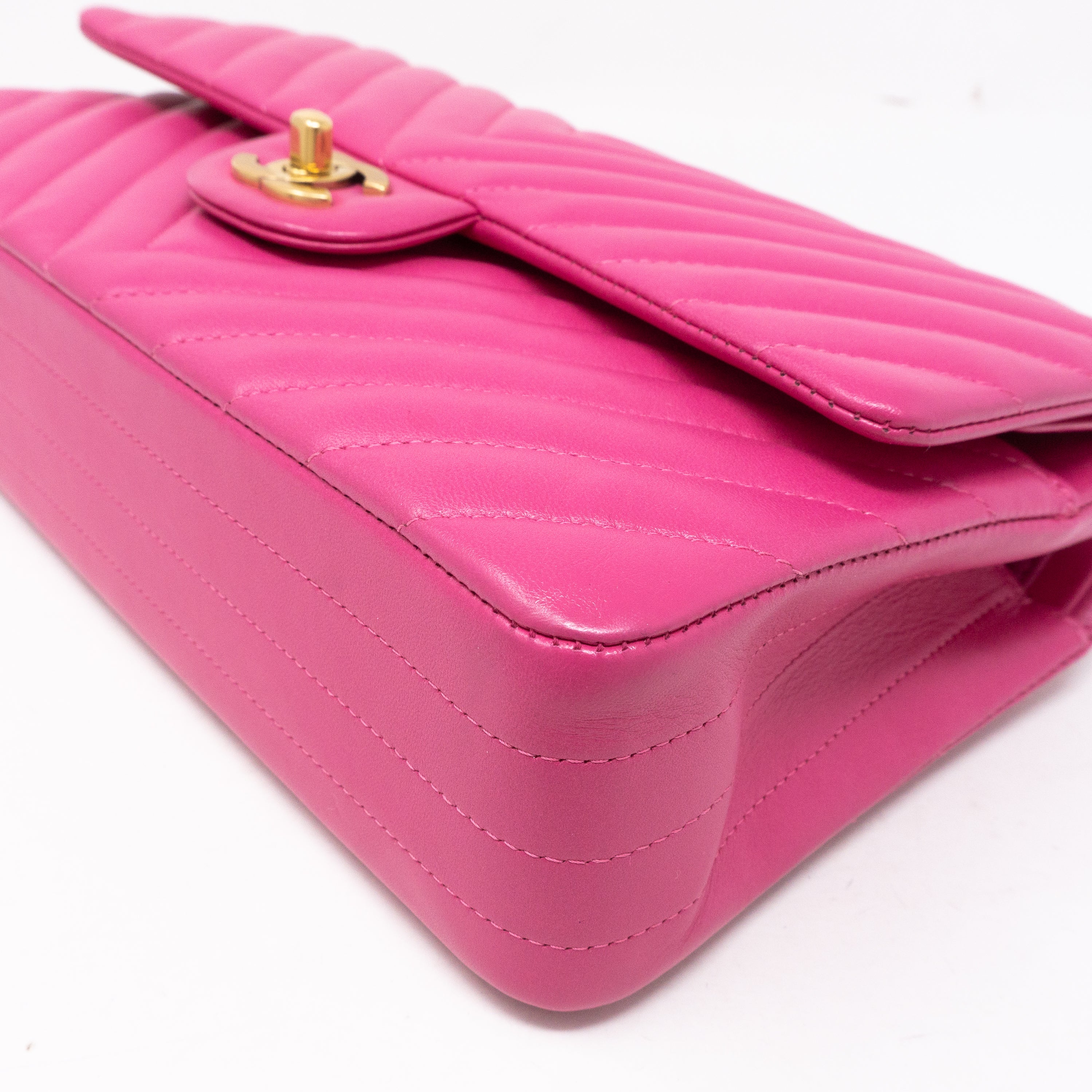 Classic Double Flap Medium Chevron Pink Gold