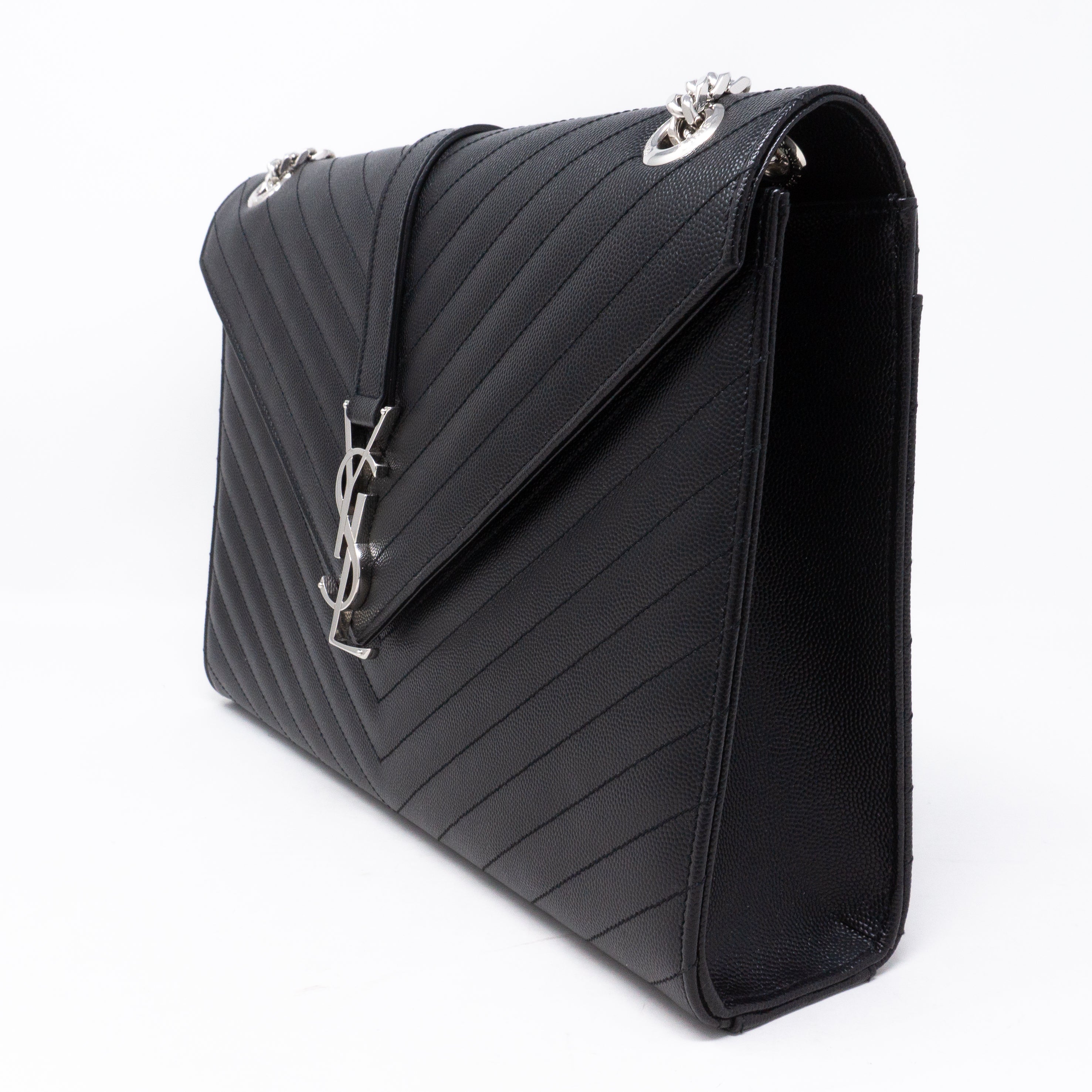 Envelope Large Chevron Leather Black
