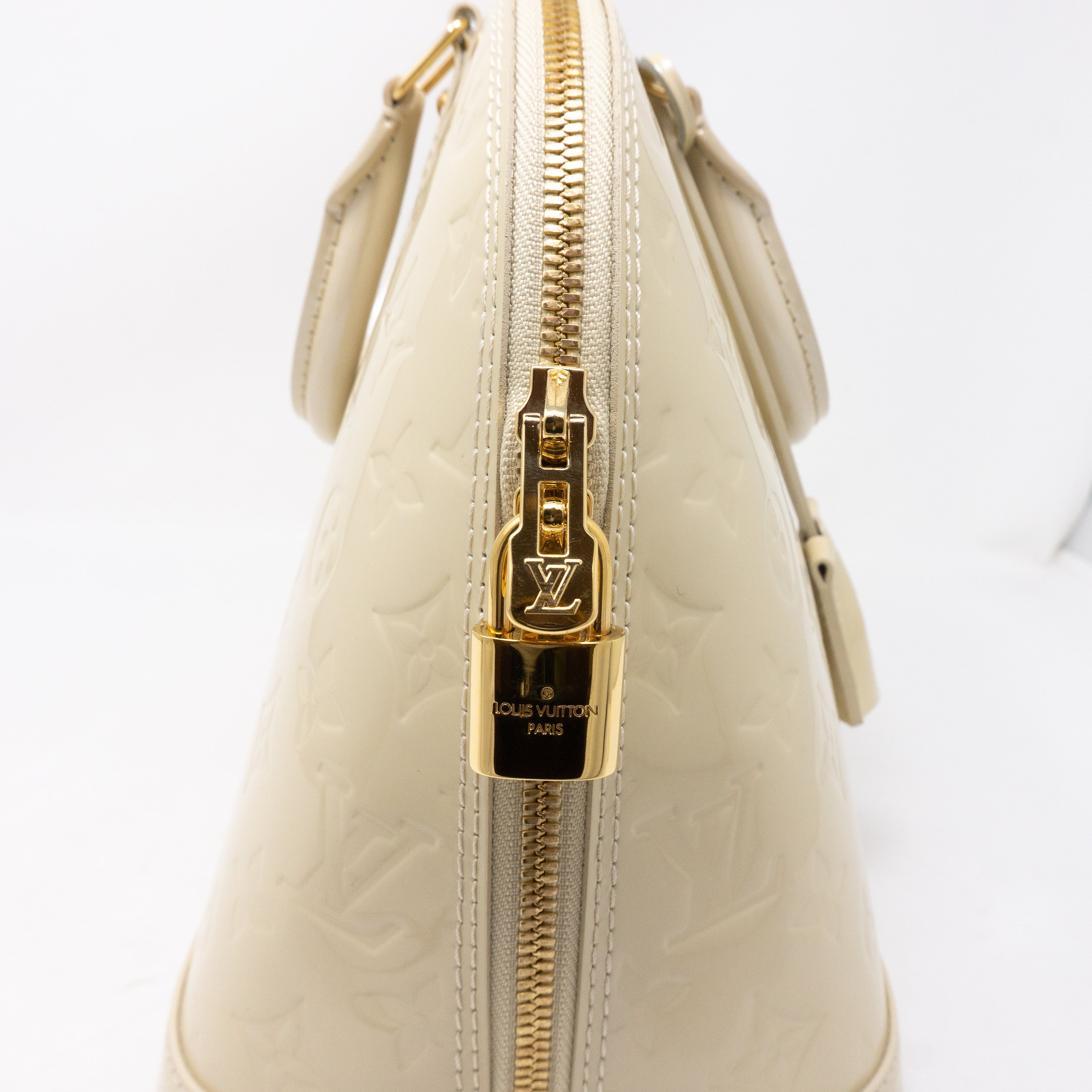 Alma PM Vernis Blanc Corail