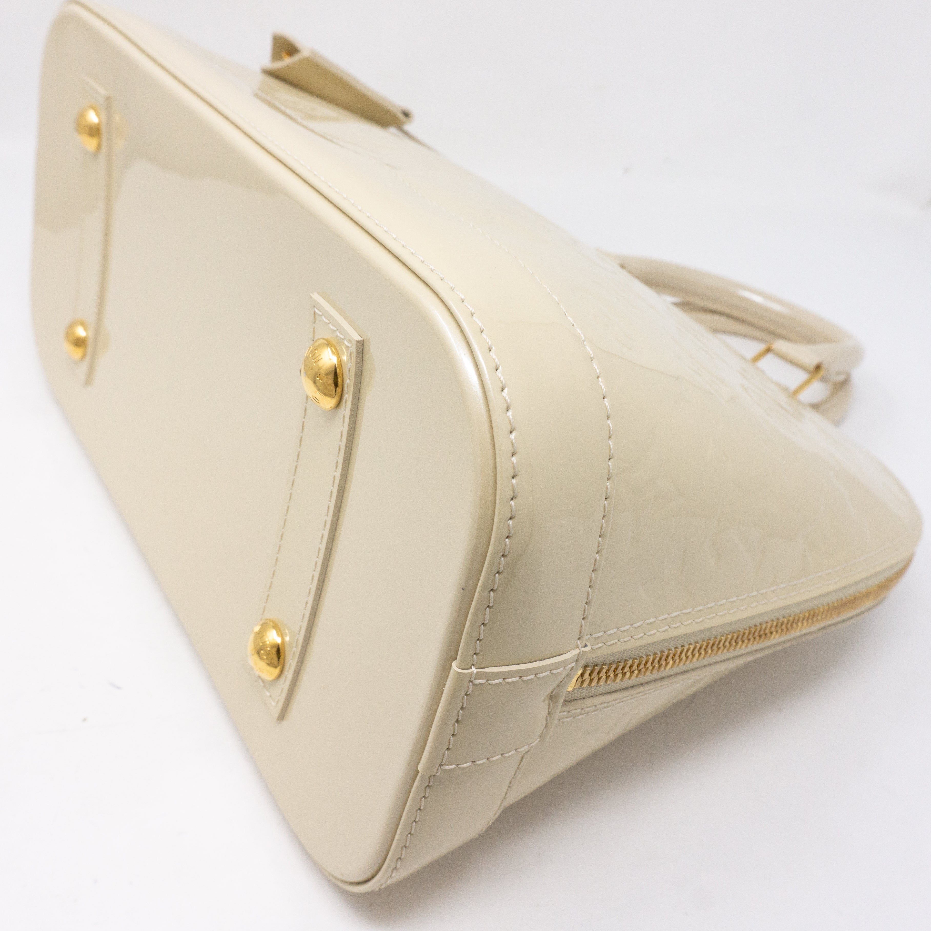 Alma PM Vernis Blanc Corail