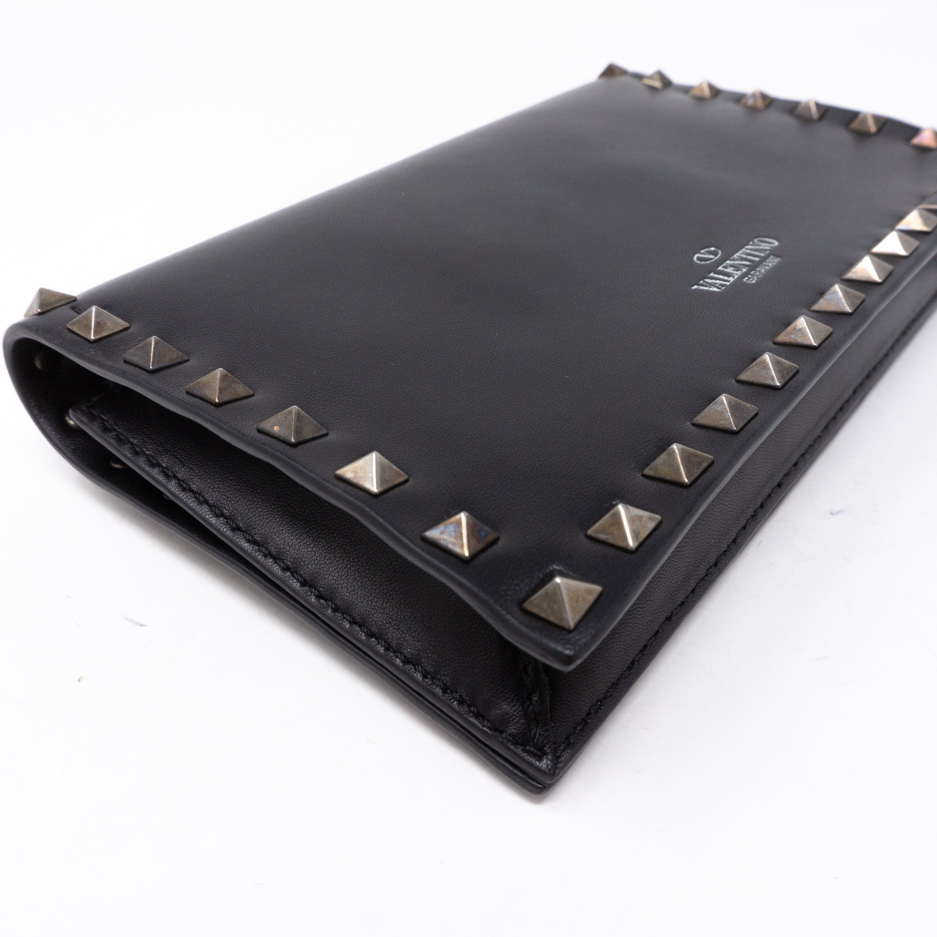 Rockstud Bracelet Flap Clutch Black