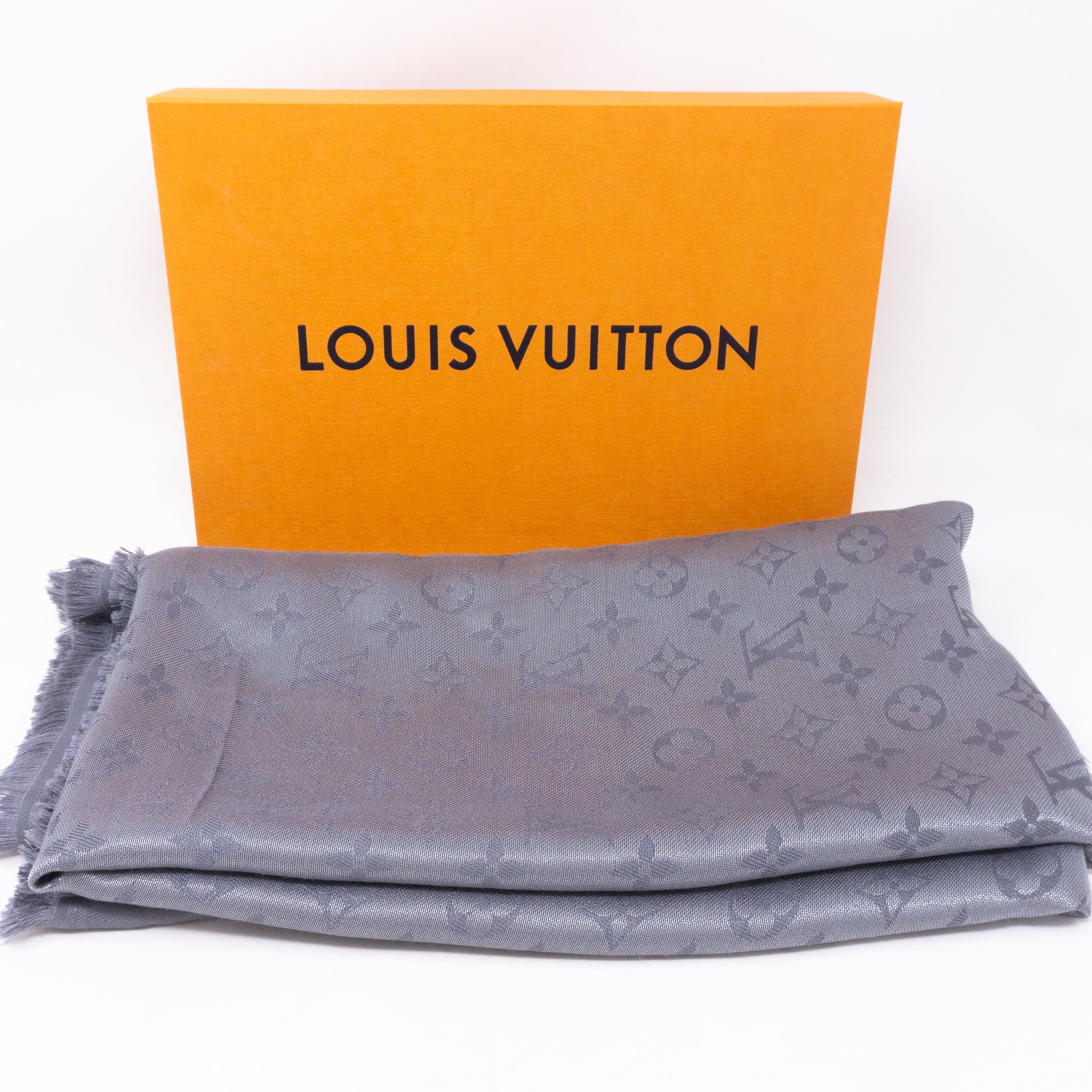 Monogram Shine Shawl Anthracite