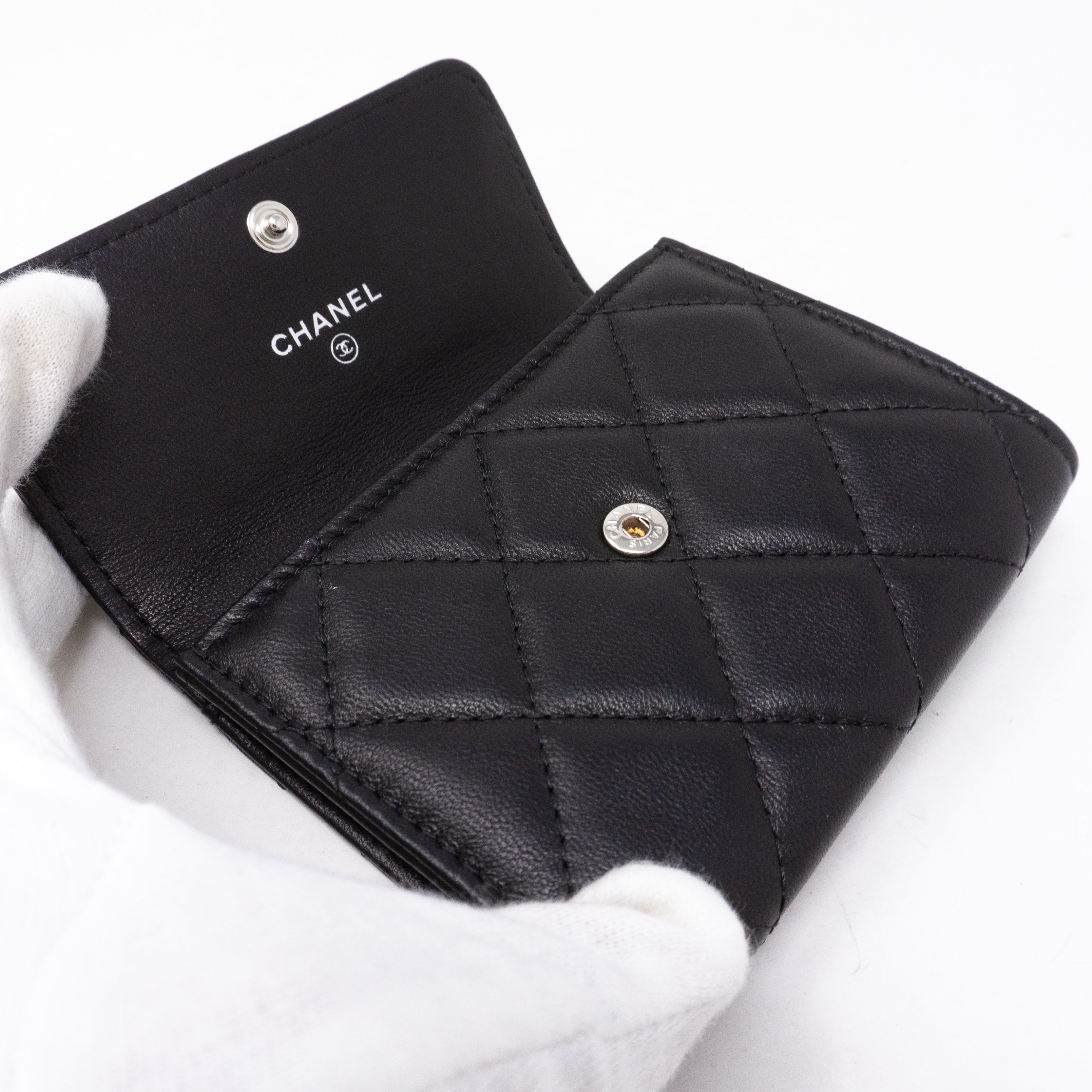 Classic Flap Card Case Large Black Lambskin
