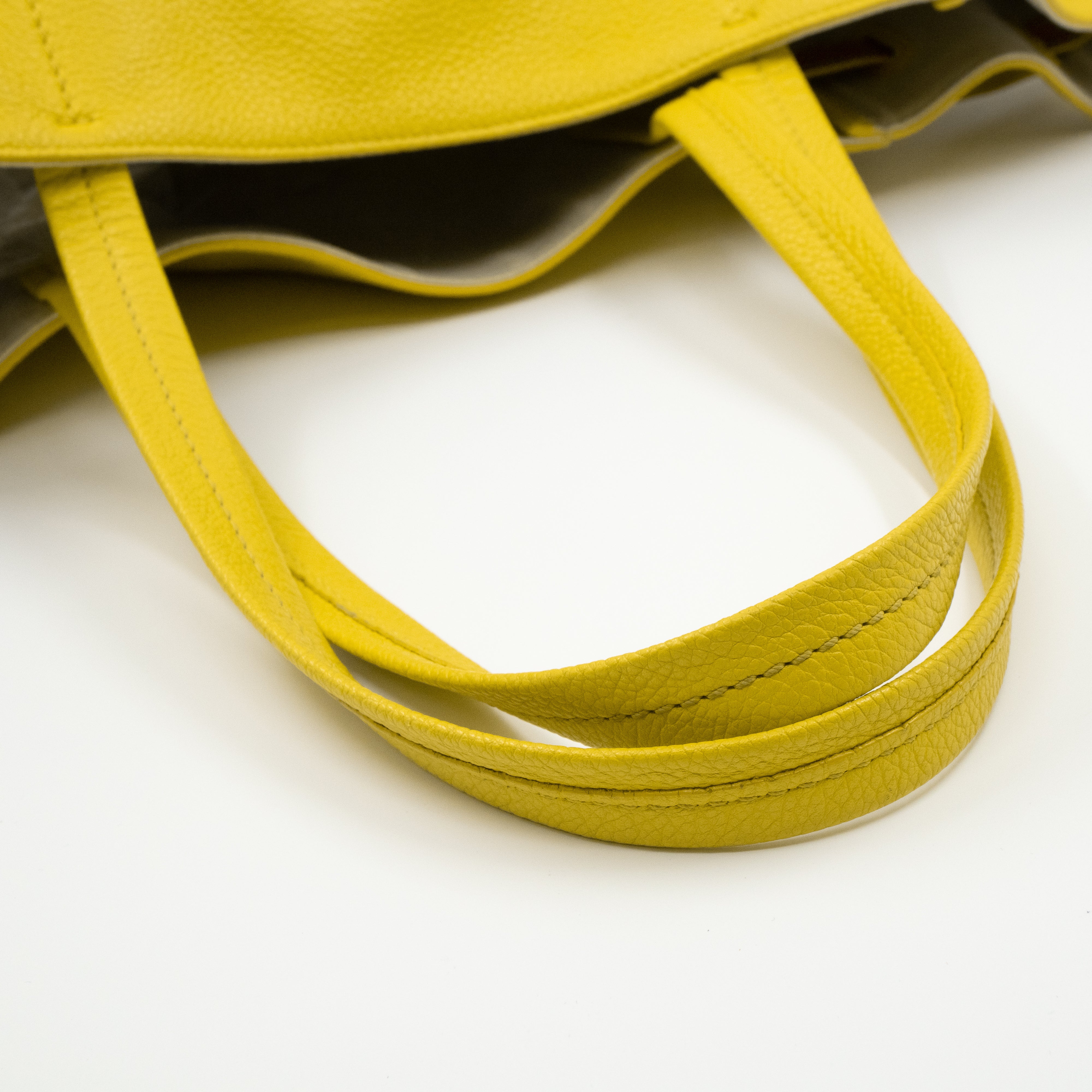 Cabas Phantom Tote Yellow Leather