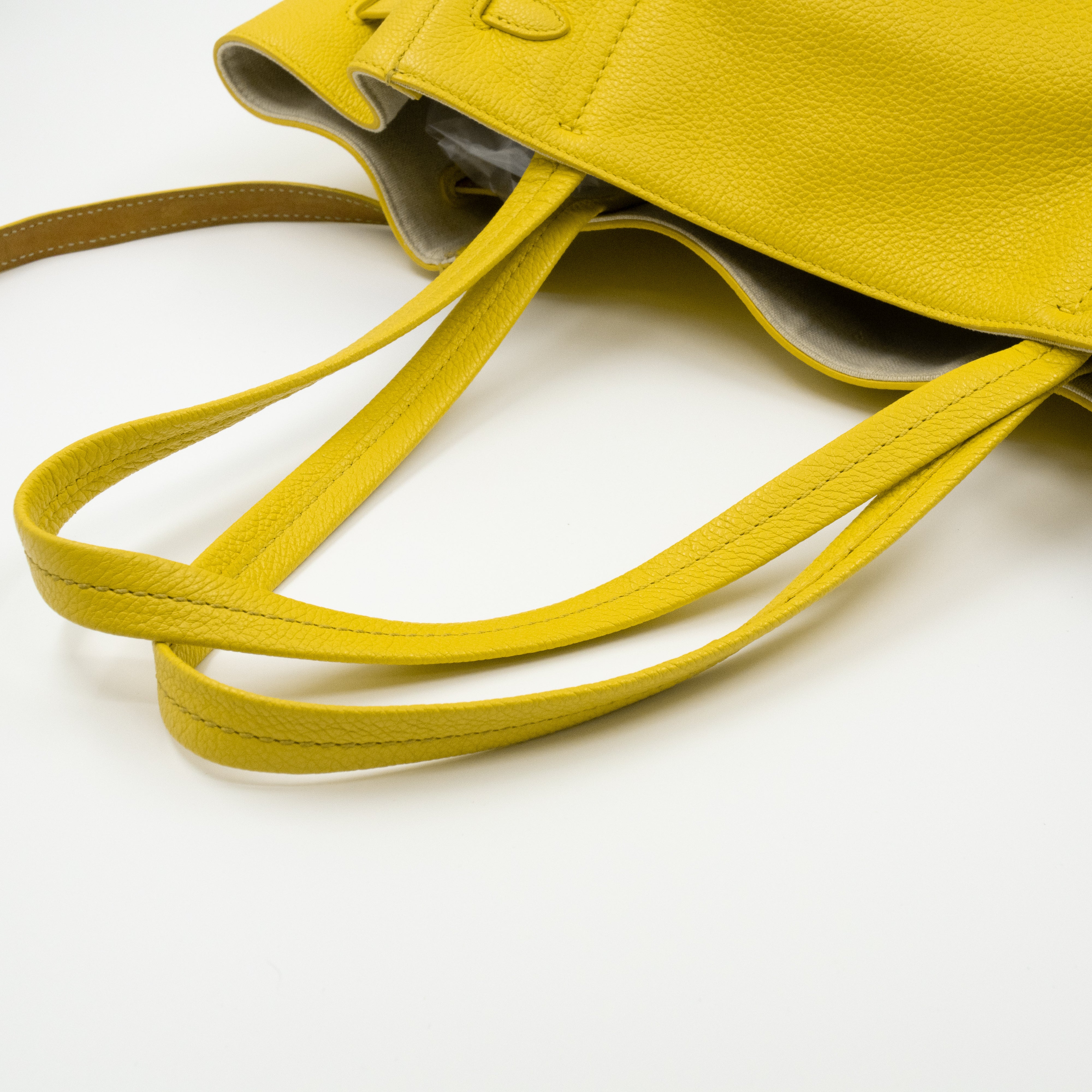 Cabas Phantom Tote Yellow Leather