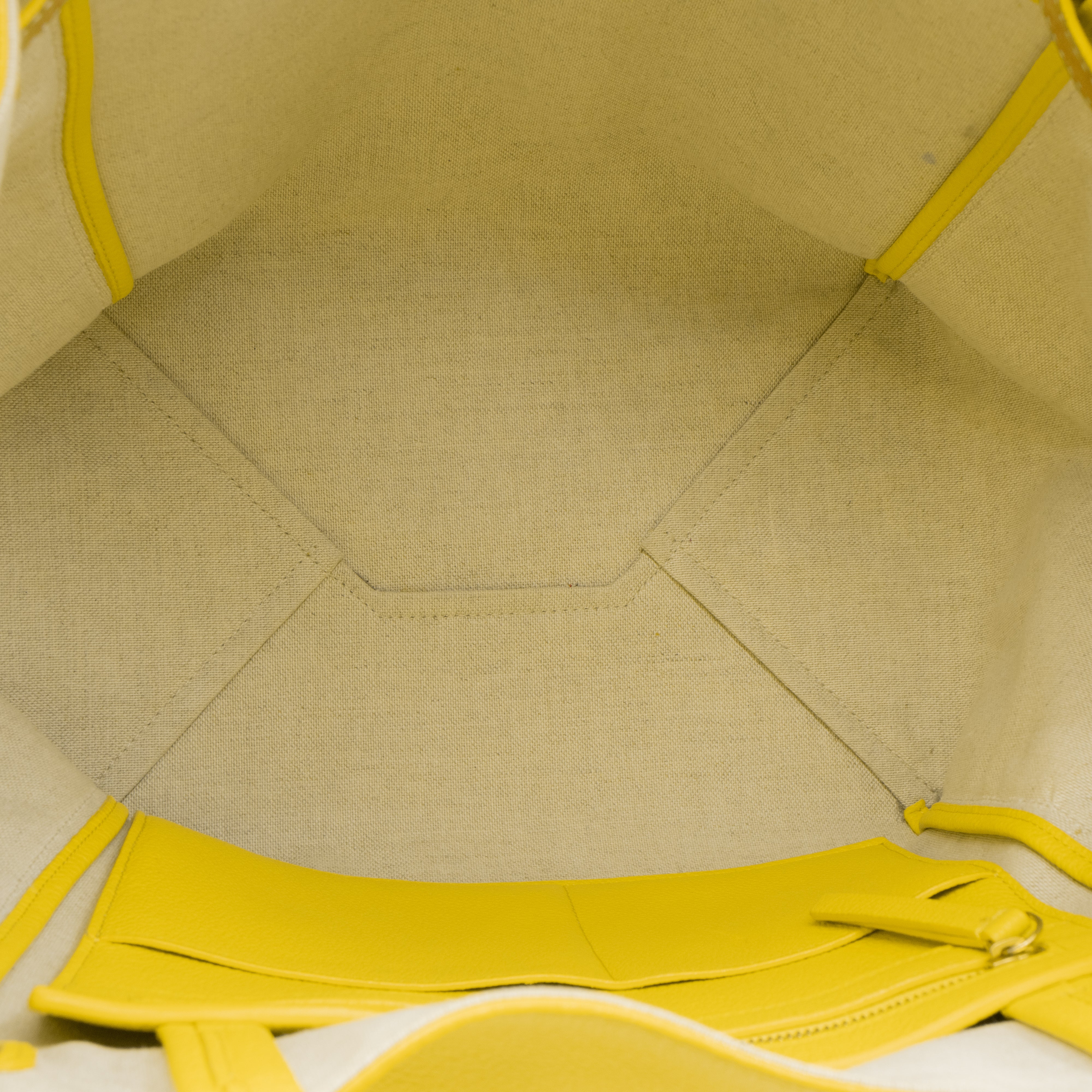 Cabas Phantom Tote Yellow Leather