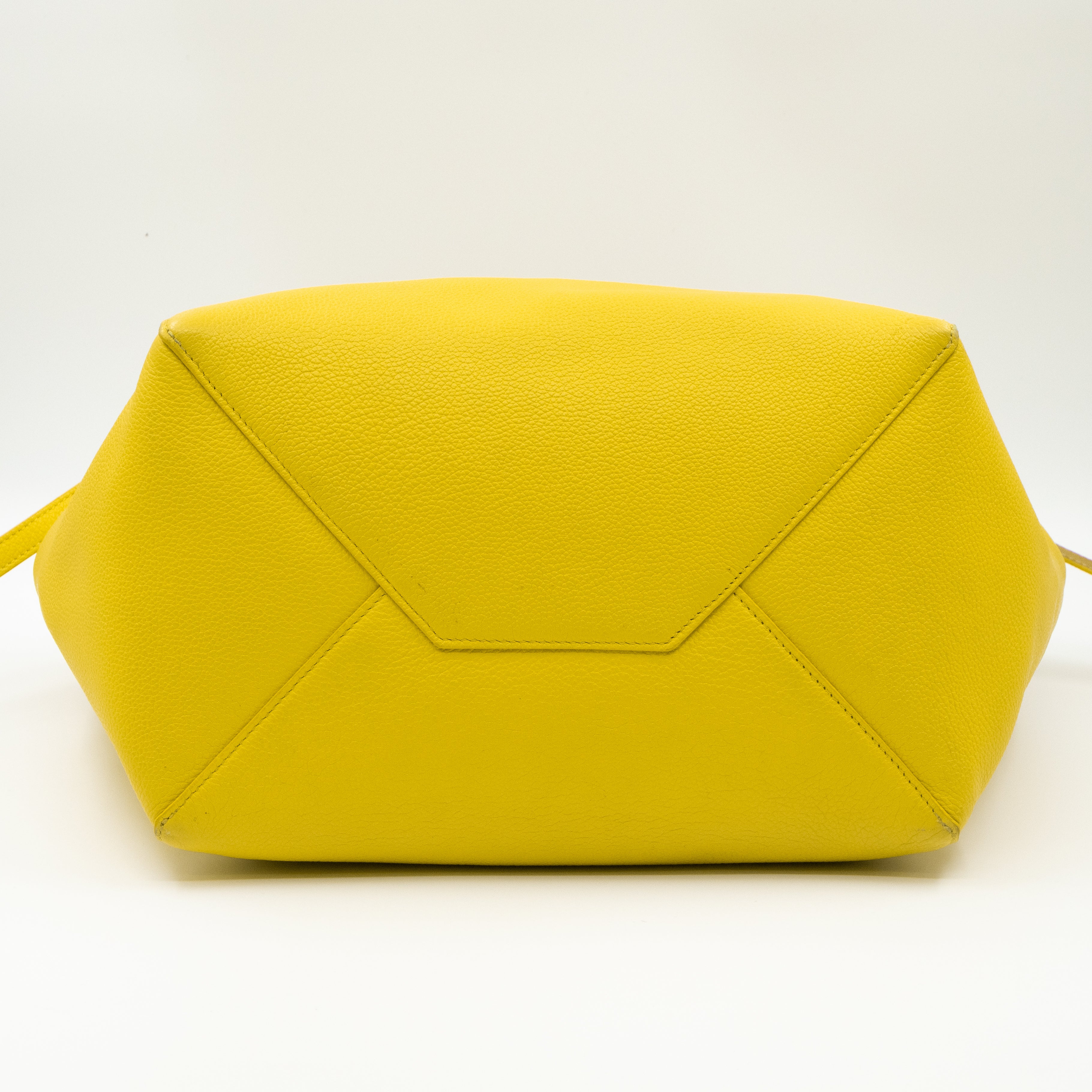 Cabas Phantom Tote Yellow Leather