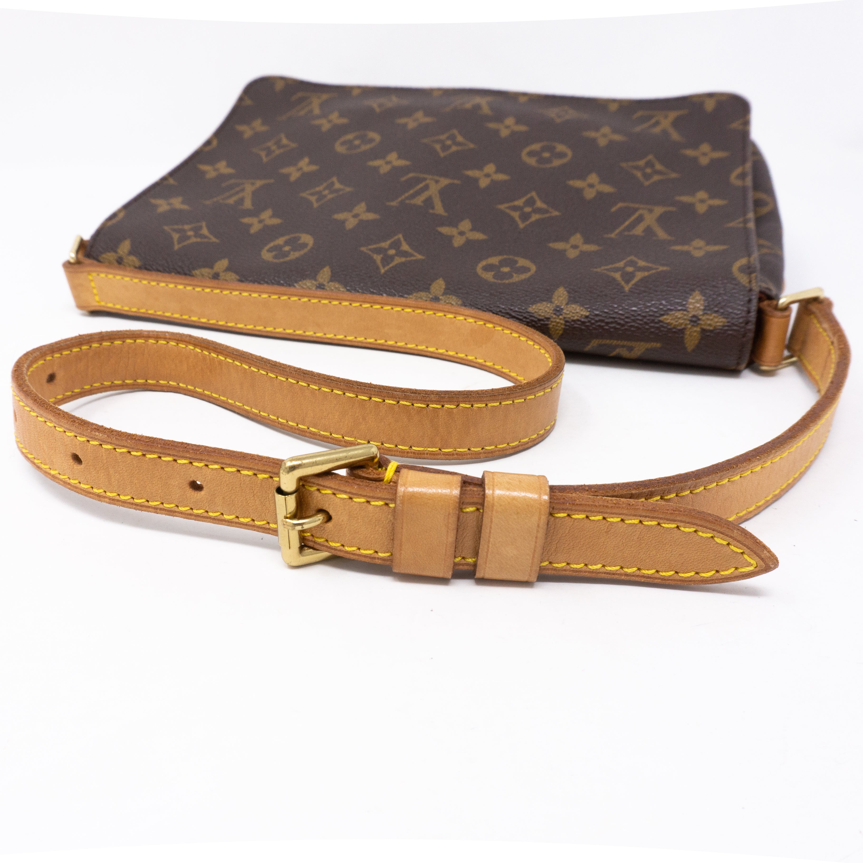 Musette Tango Monogram