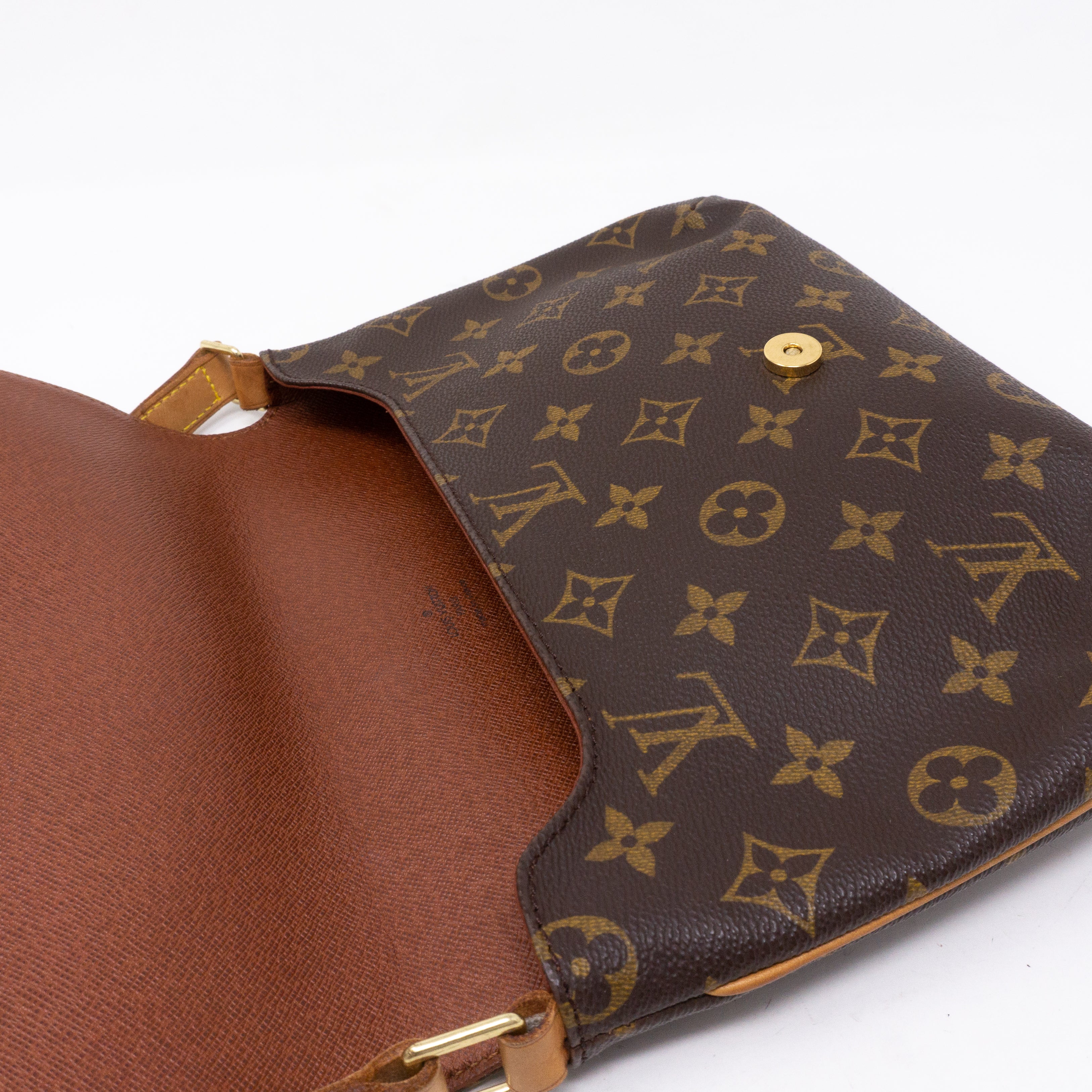 Musette Tango Monogram