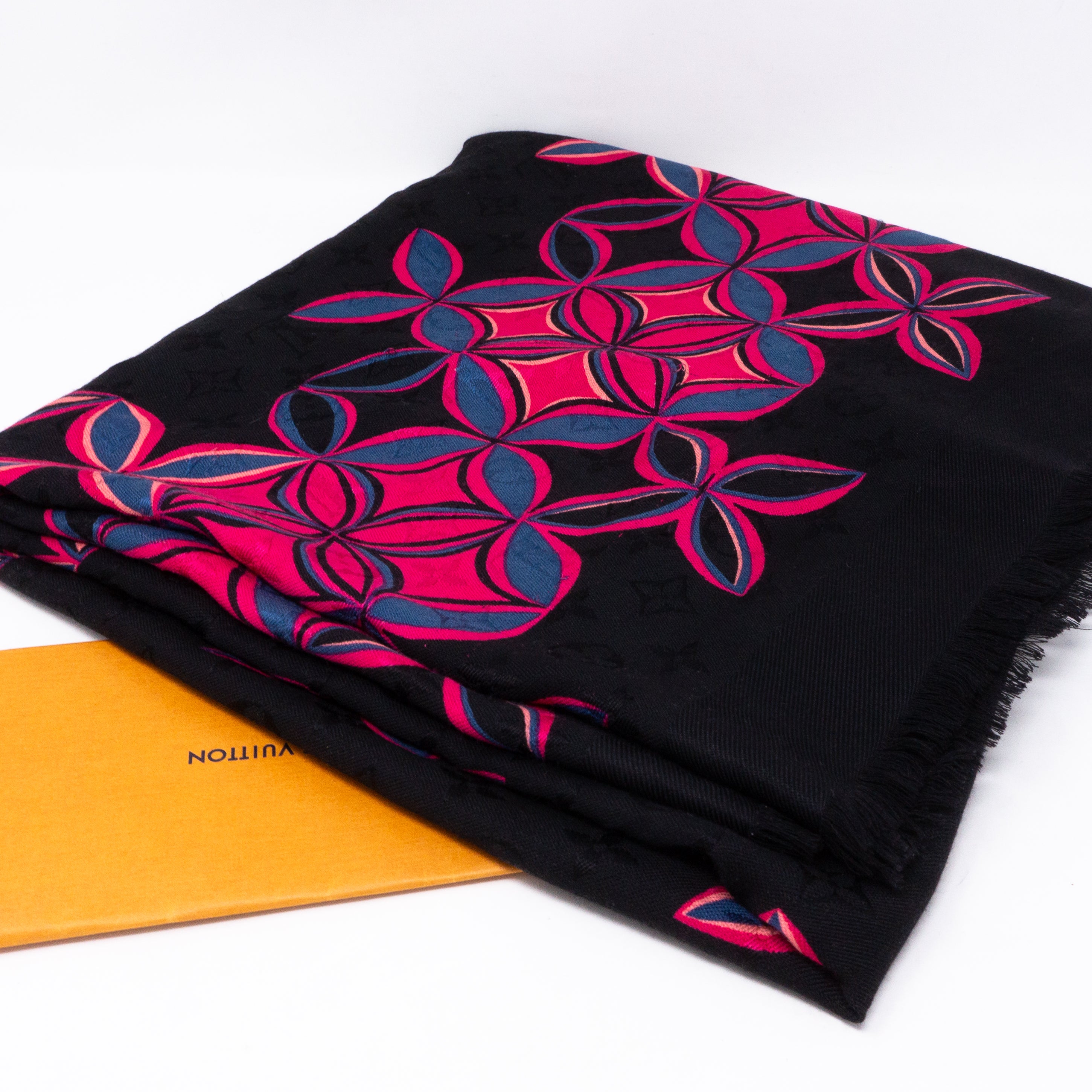 Monogram Shawl Flowergram Black