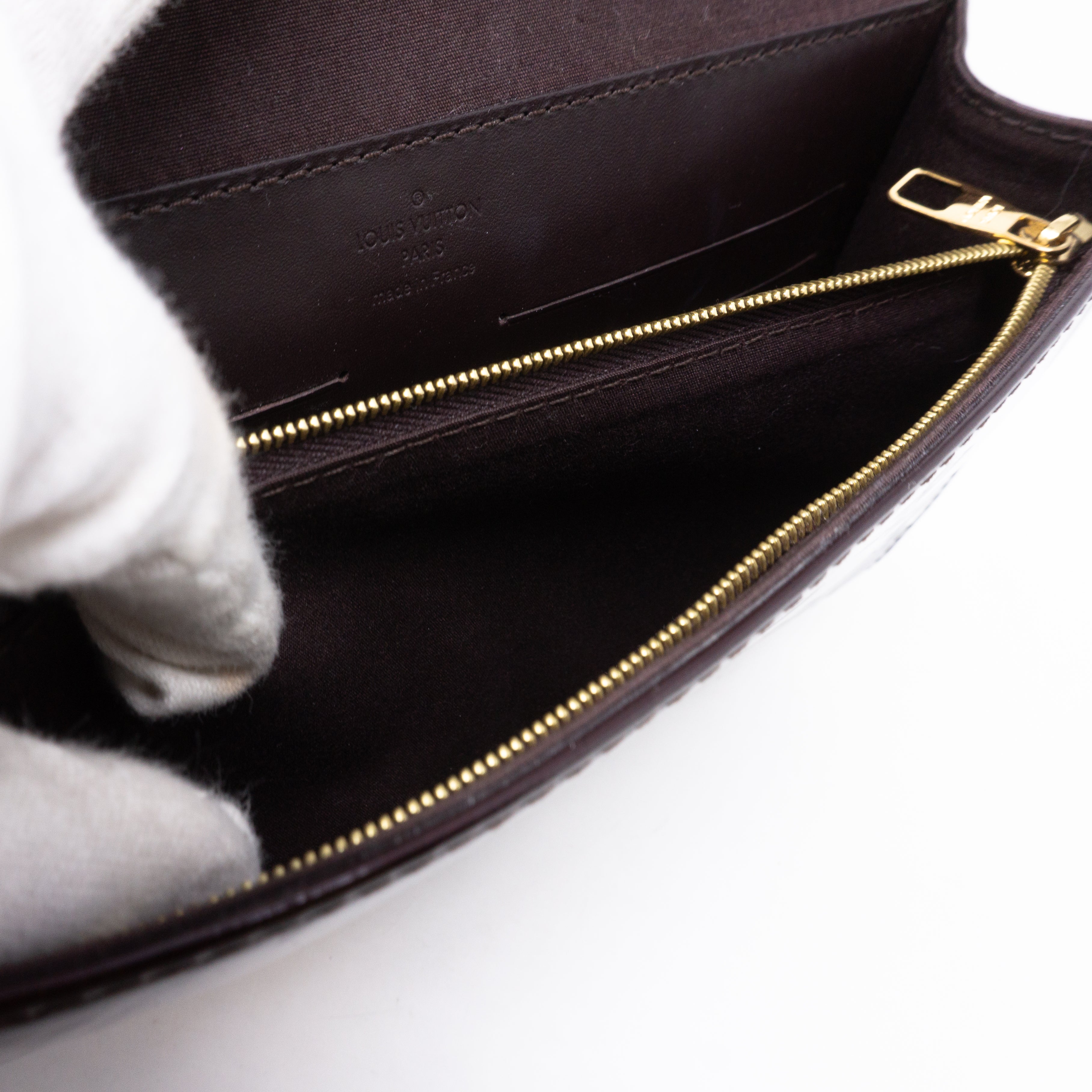 Ana Clutch Vernis Amarante