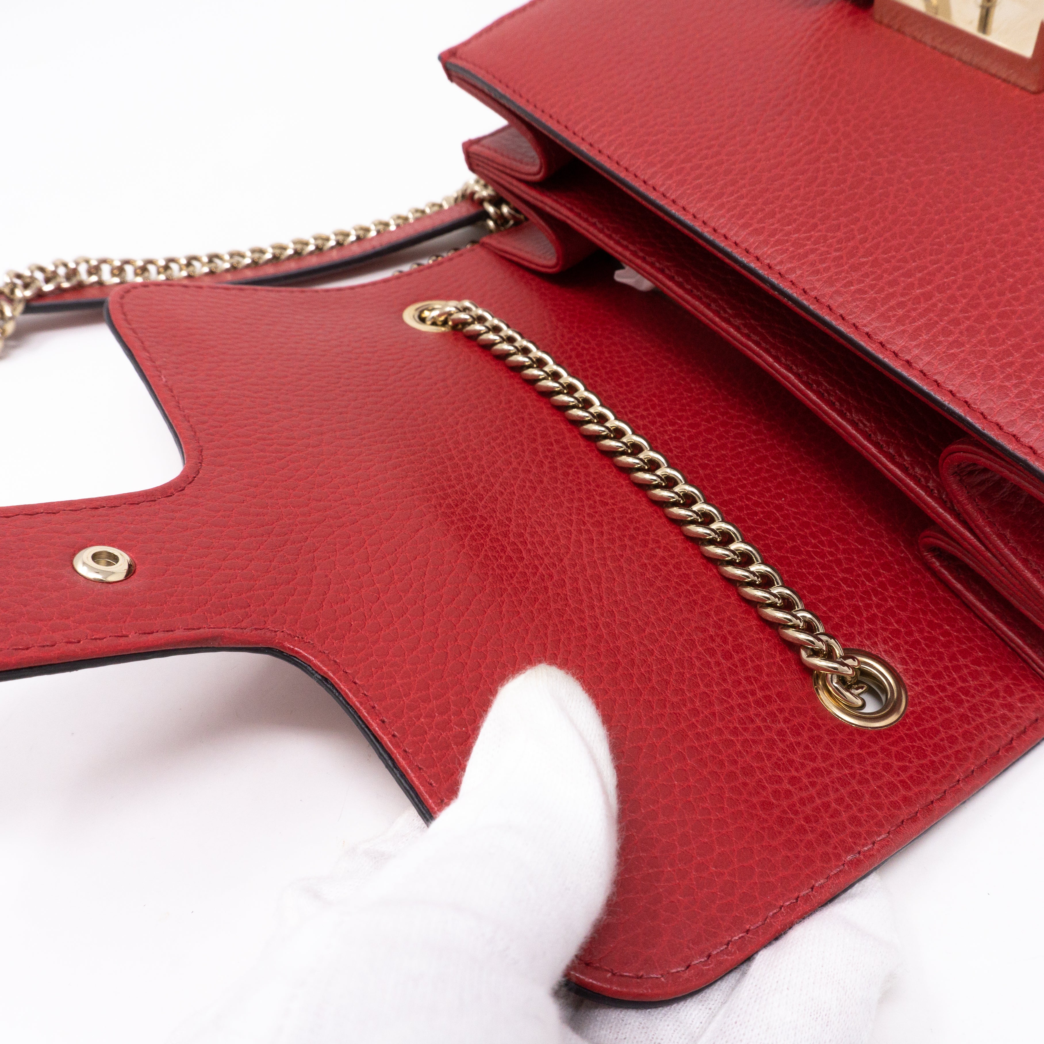 Interlocking GG Flap Small Bag Red Leather