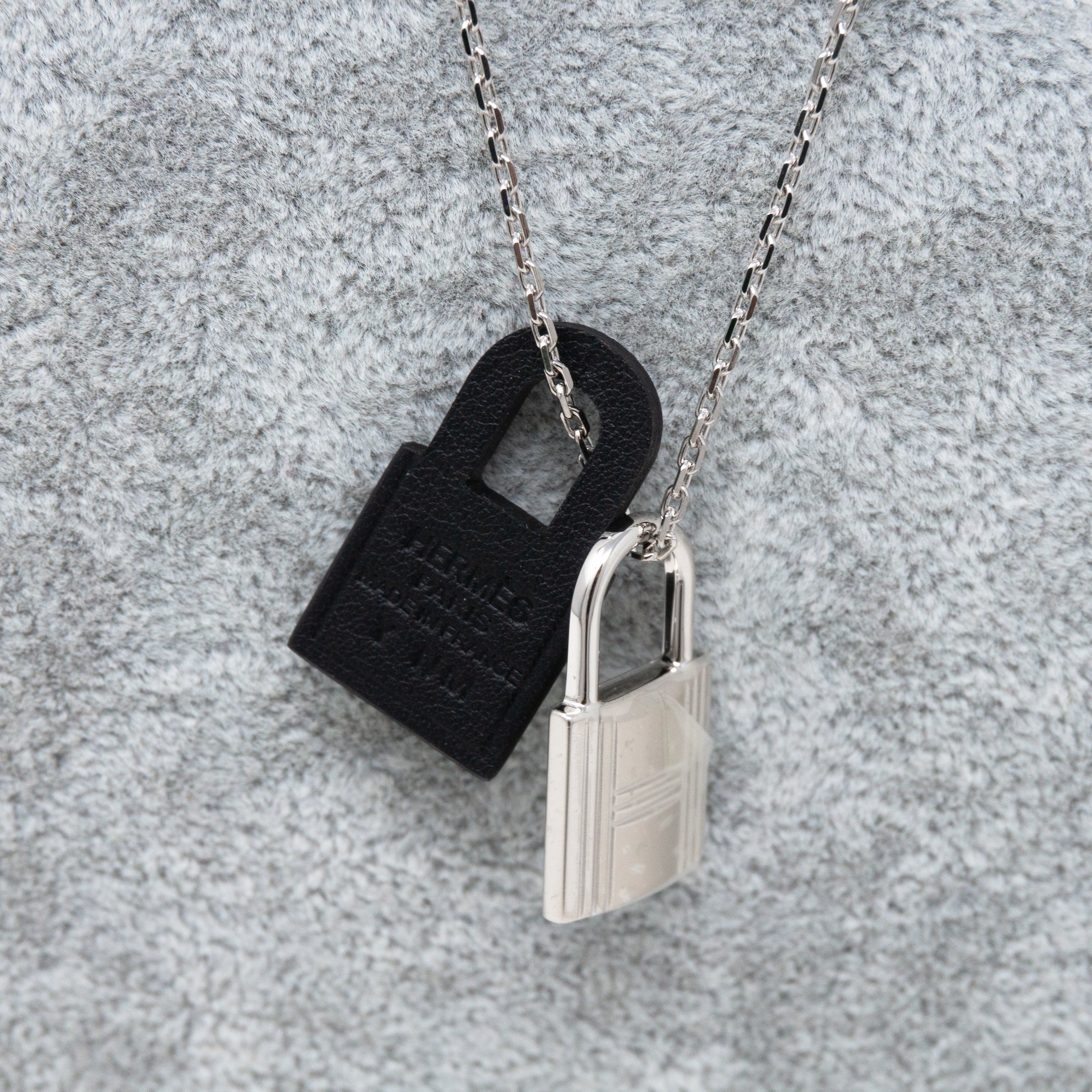 O'Kelly Pendant Silver Black