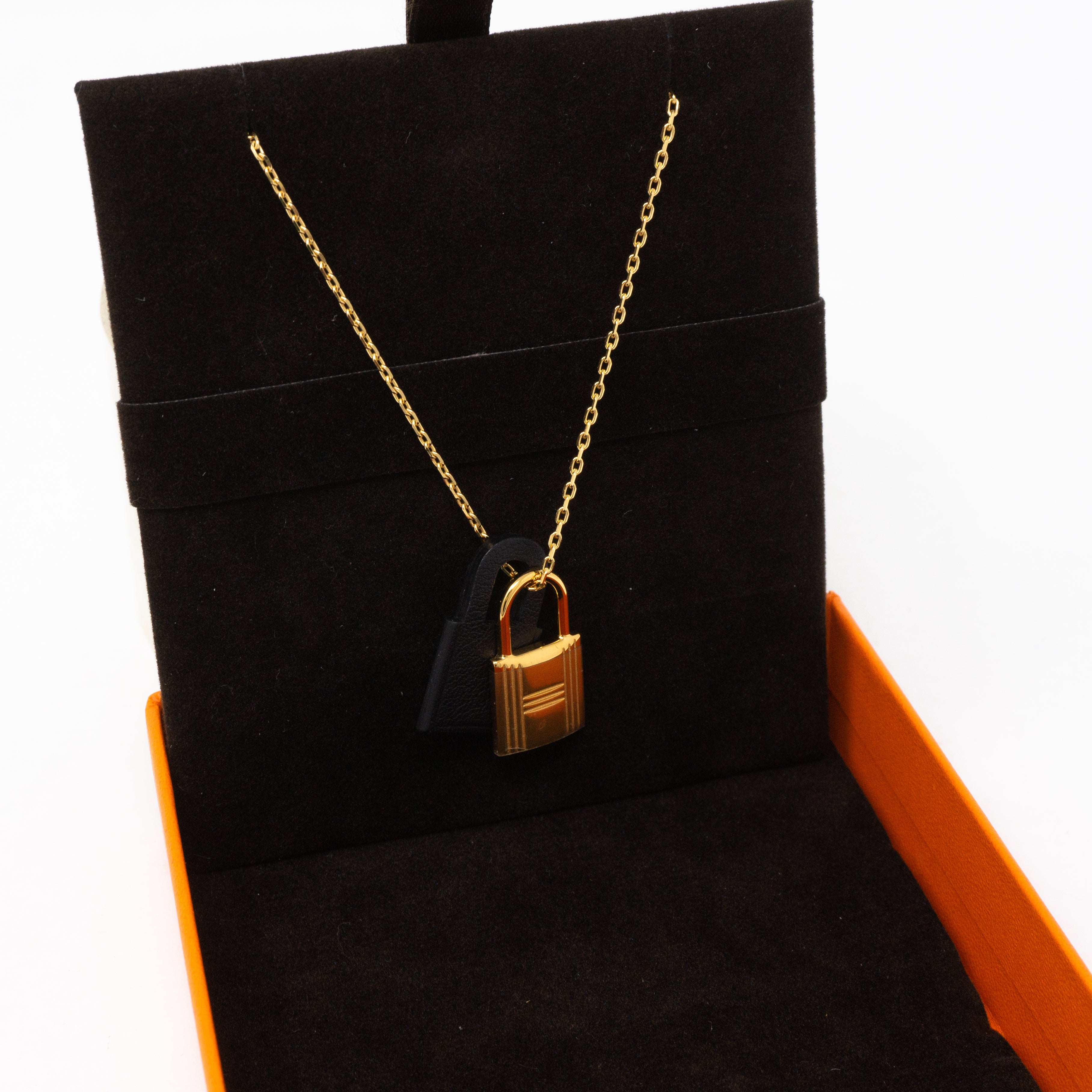 O'Kelly Pendant Gold Black