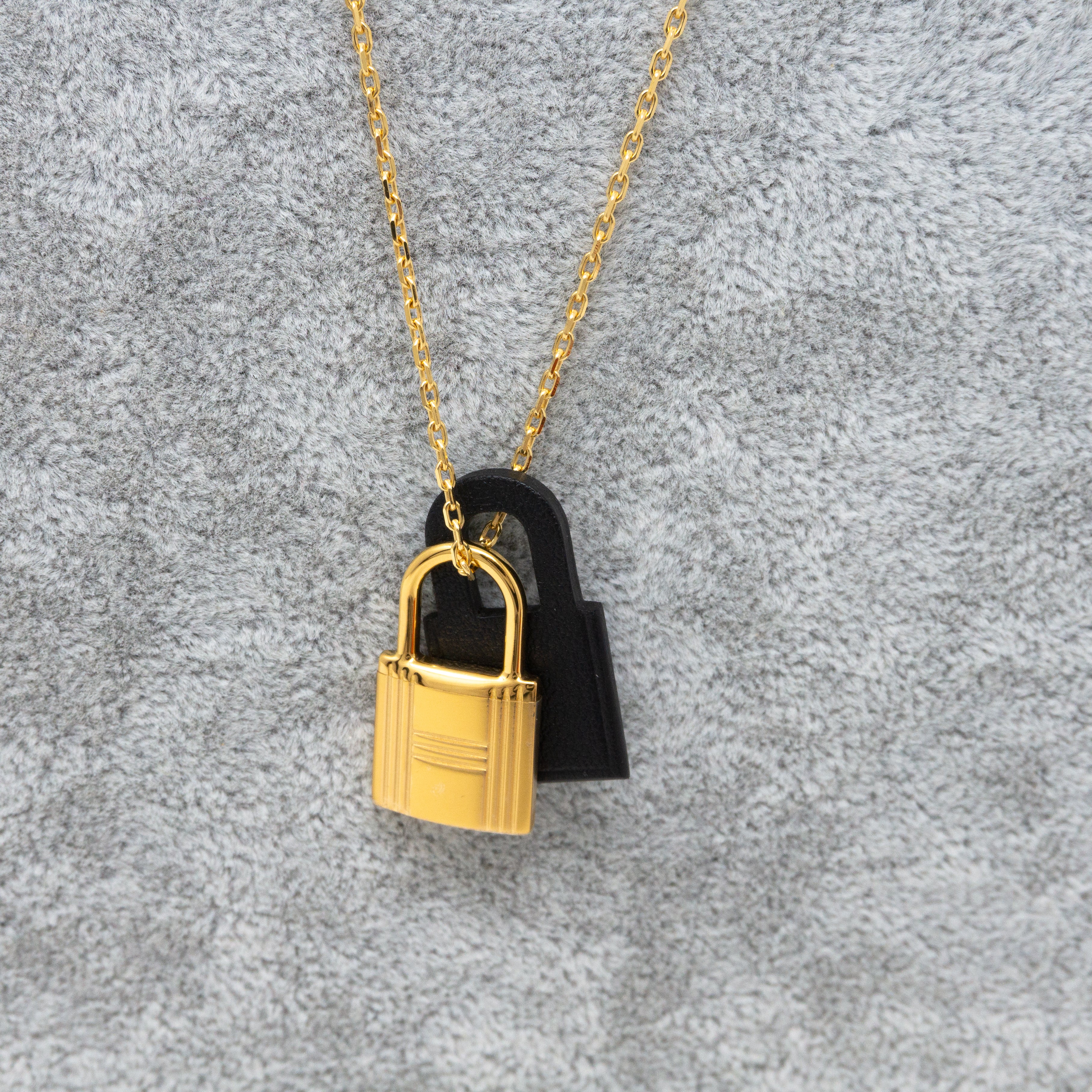 O'Kelly Pendant Gold Black