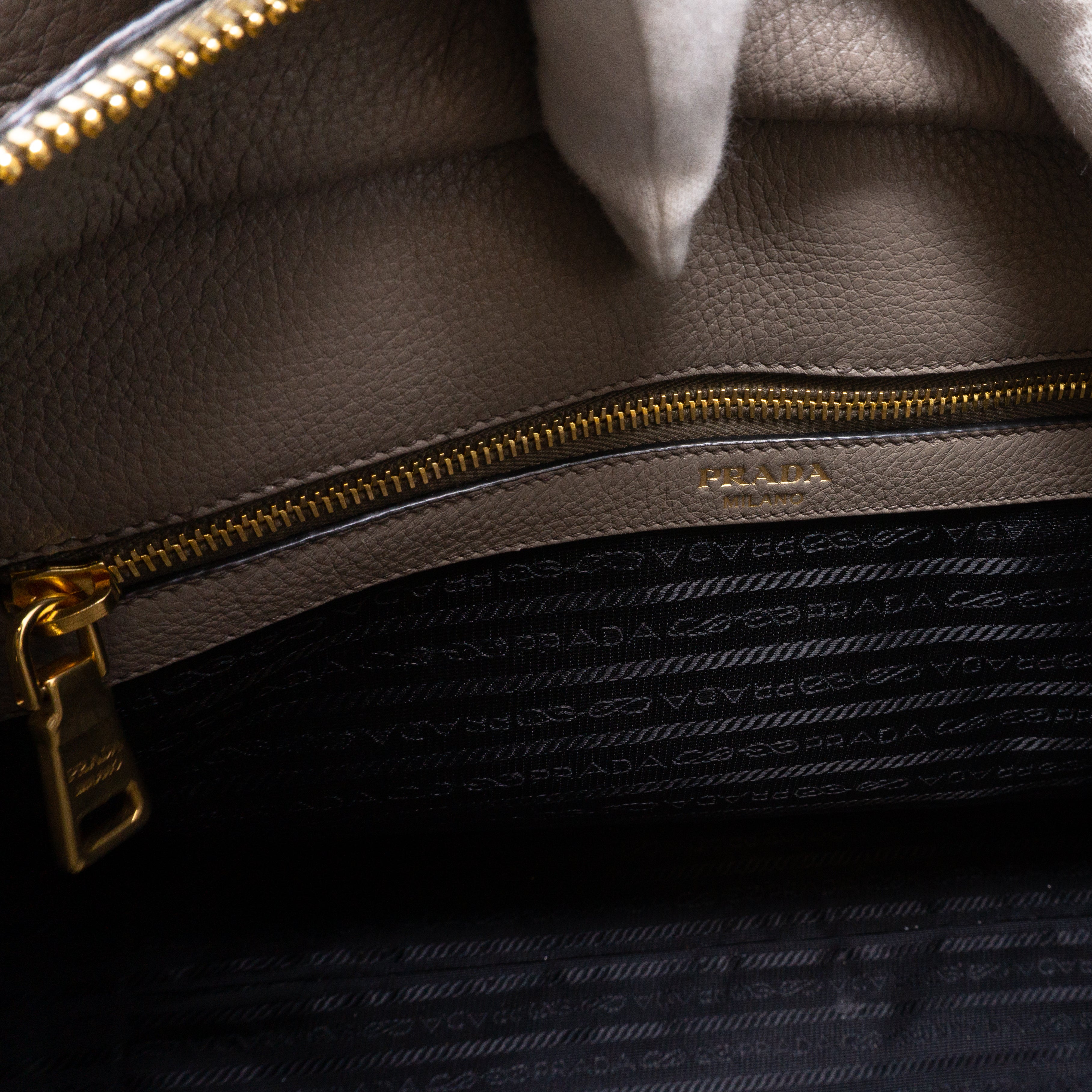 Large Tote Clay Gray Leather