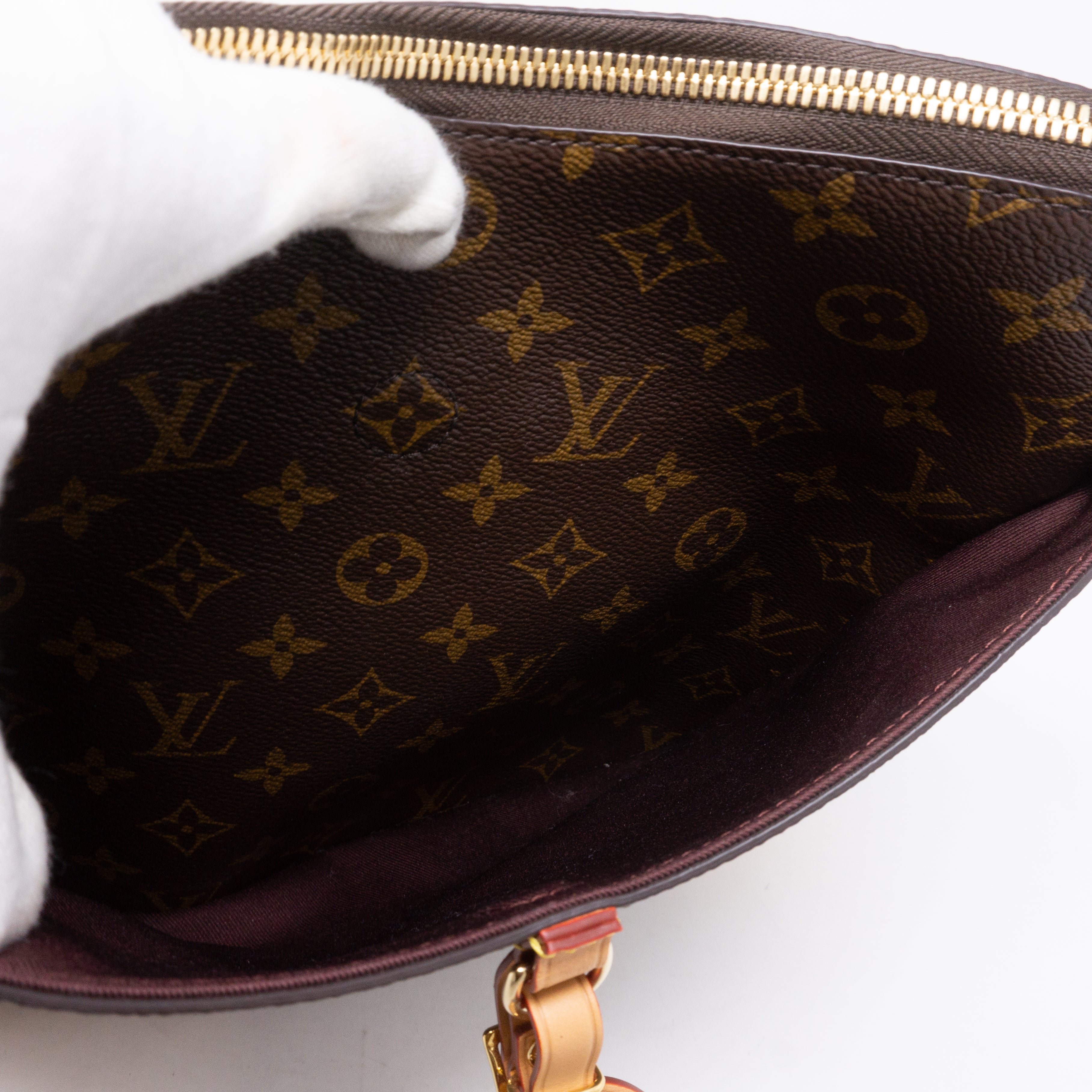 Odeon NM MM Monogram