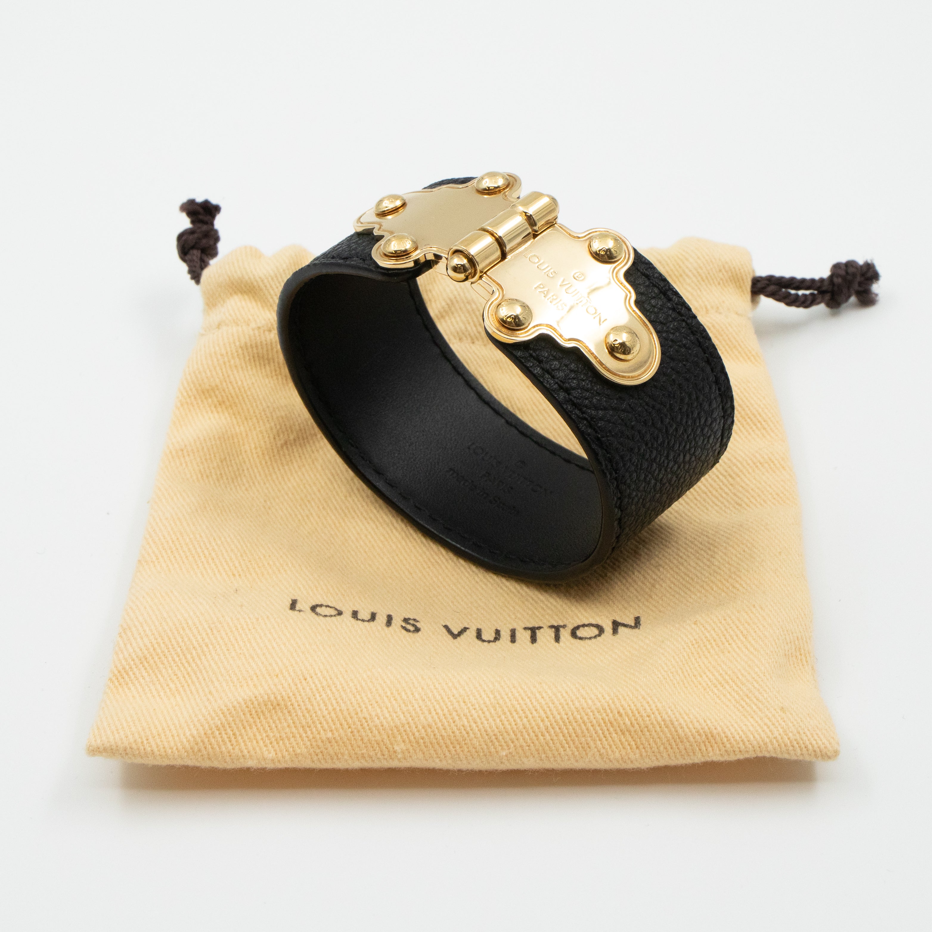 Louis Vuitton Leather Wrap Spike It Bracelet - FINAL SALE (SHF-19152) –  LuxeDH