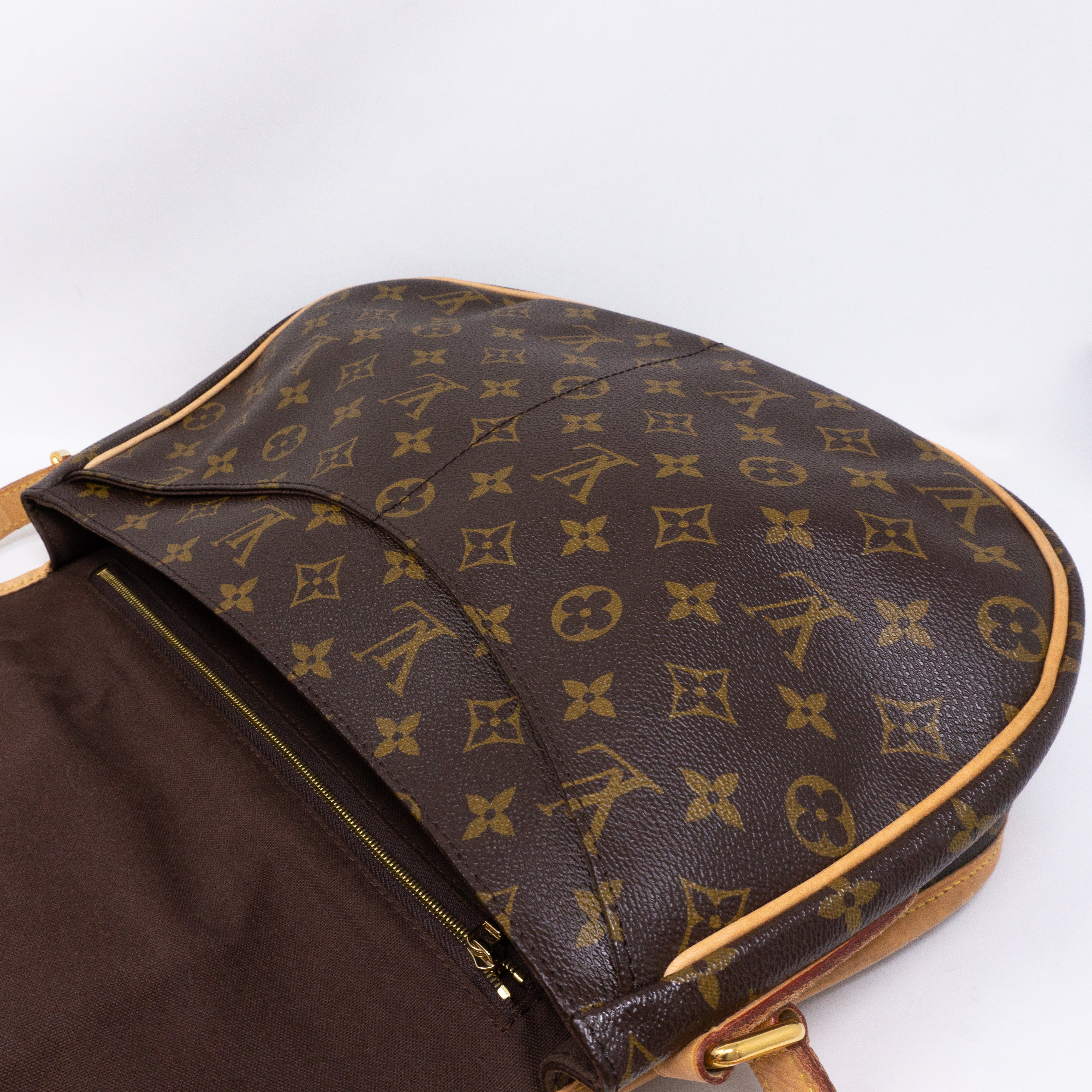 Menilmontant GM Monogram