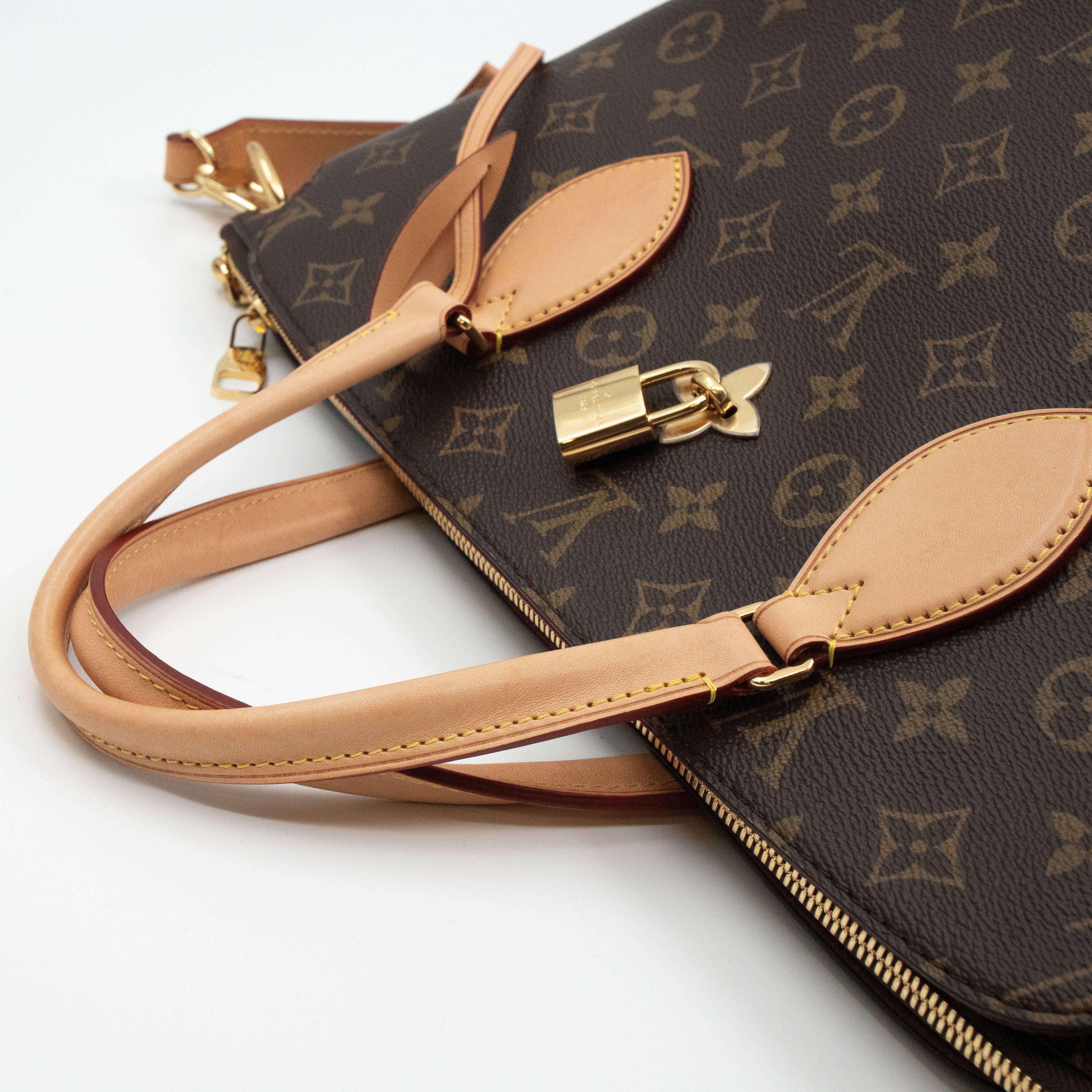 Flower Zipped Tote MM Monogram Beige