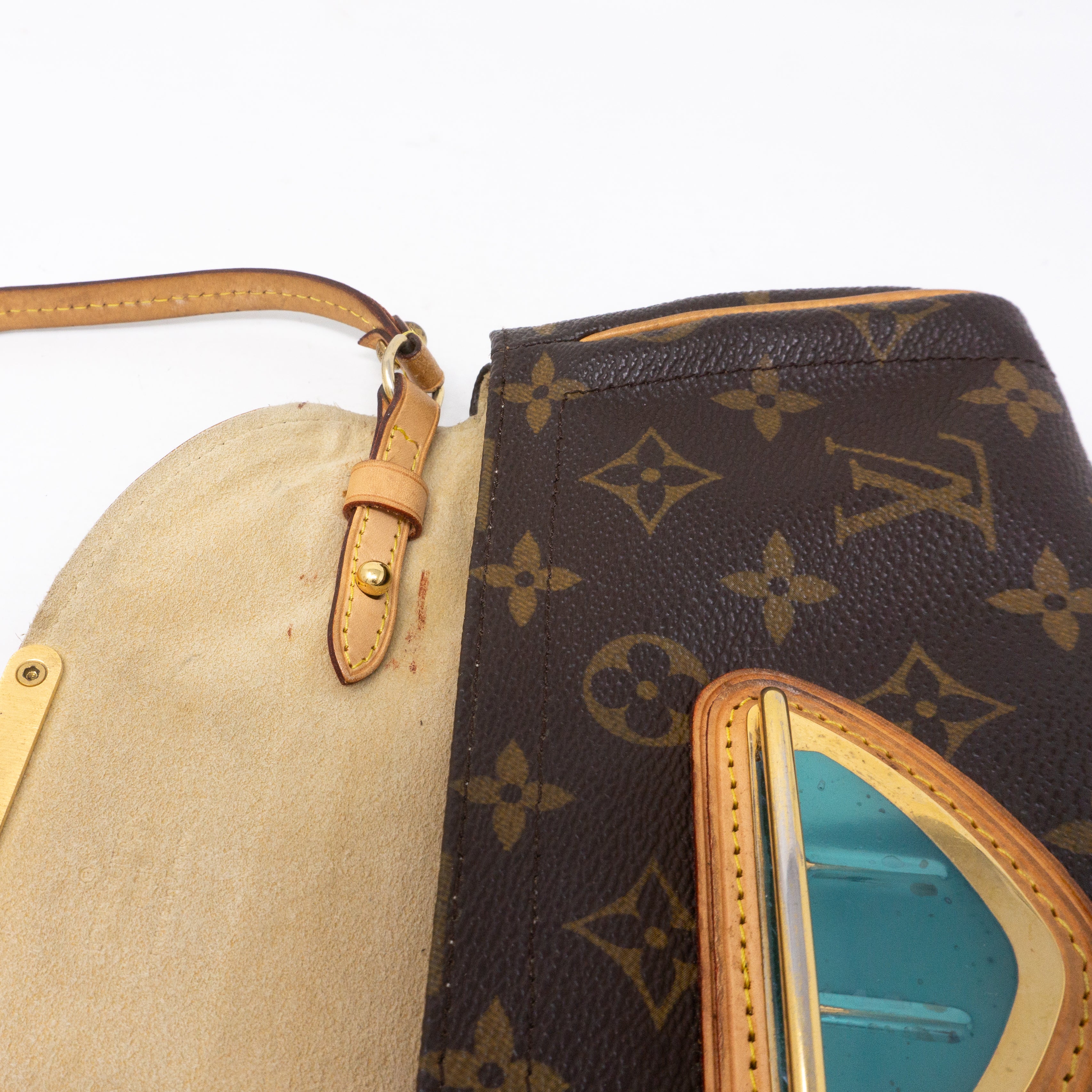 Pochette Beverly Monogram