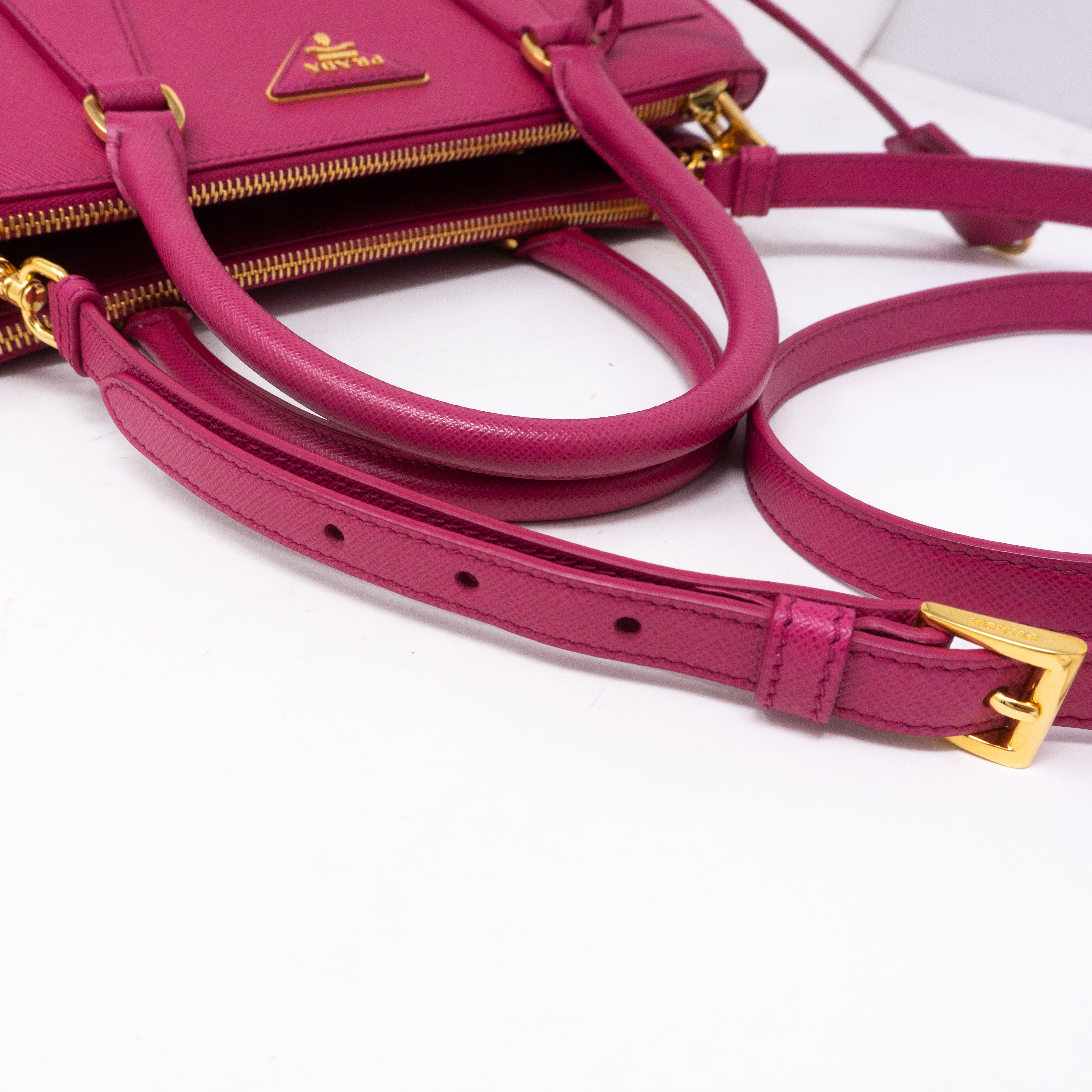 Galleria Small Double Zip Pink Saffiano
