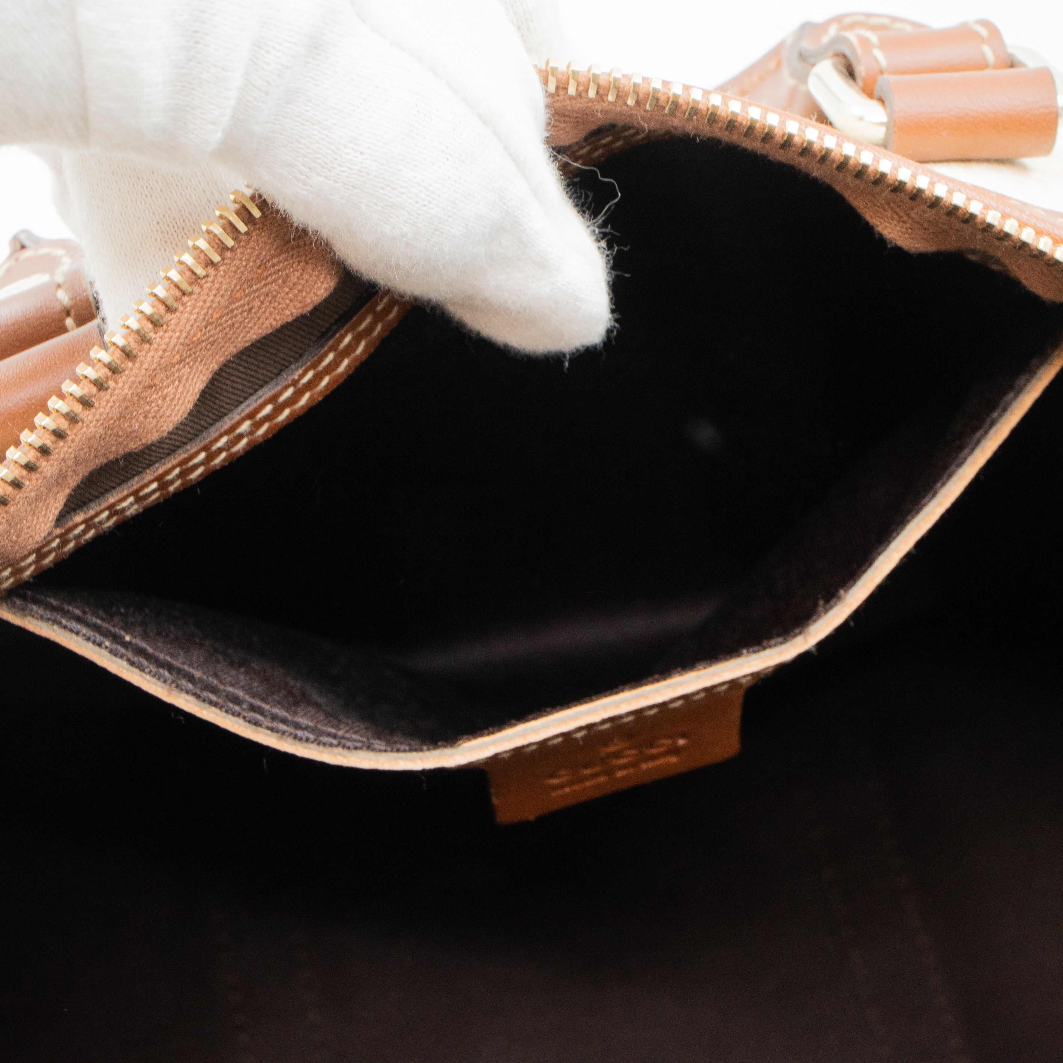 Joy Boston White Canvas Bag