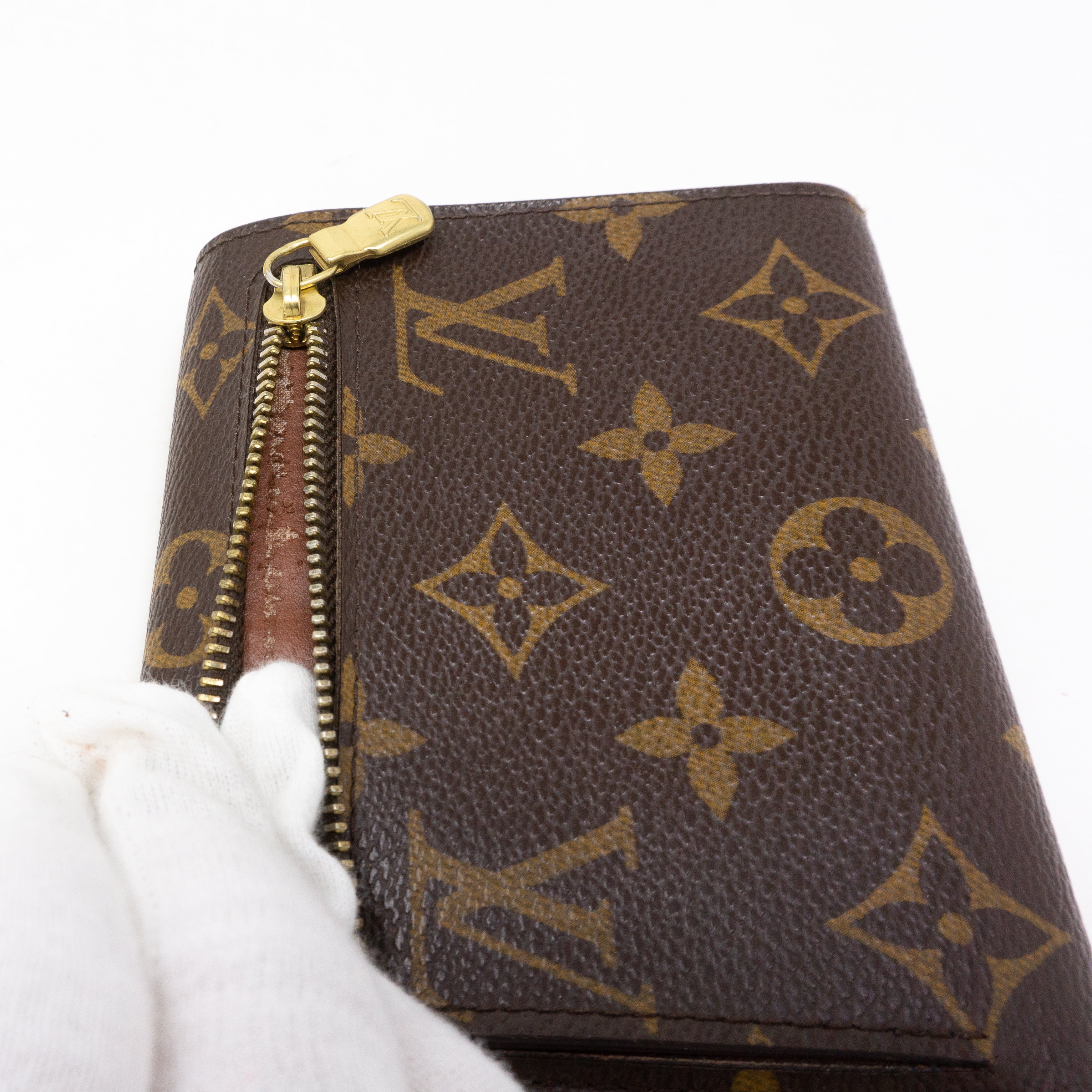 Koala Wallet Monogram