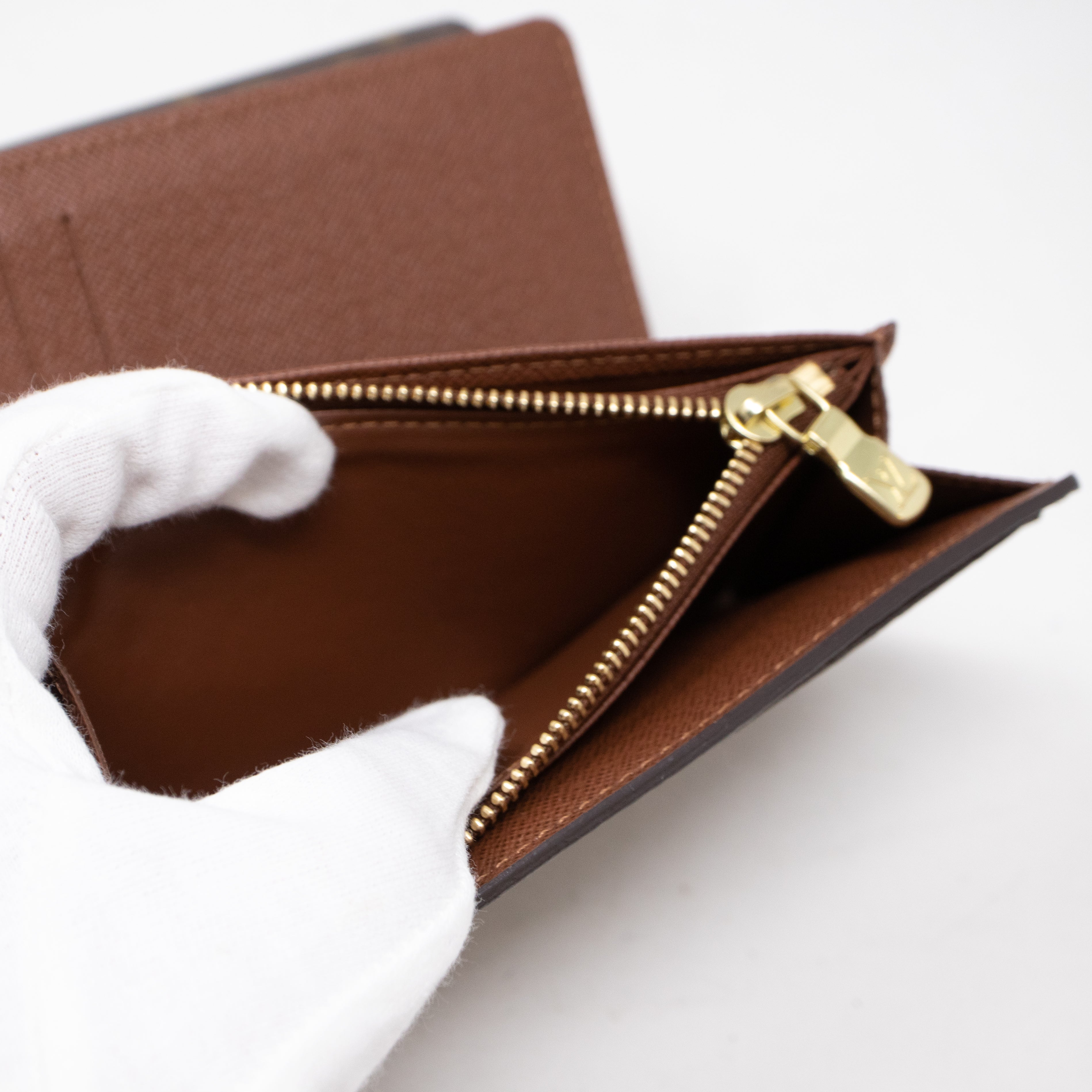 Alexandra Wallet Monogram