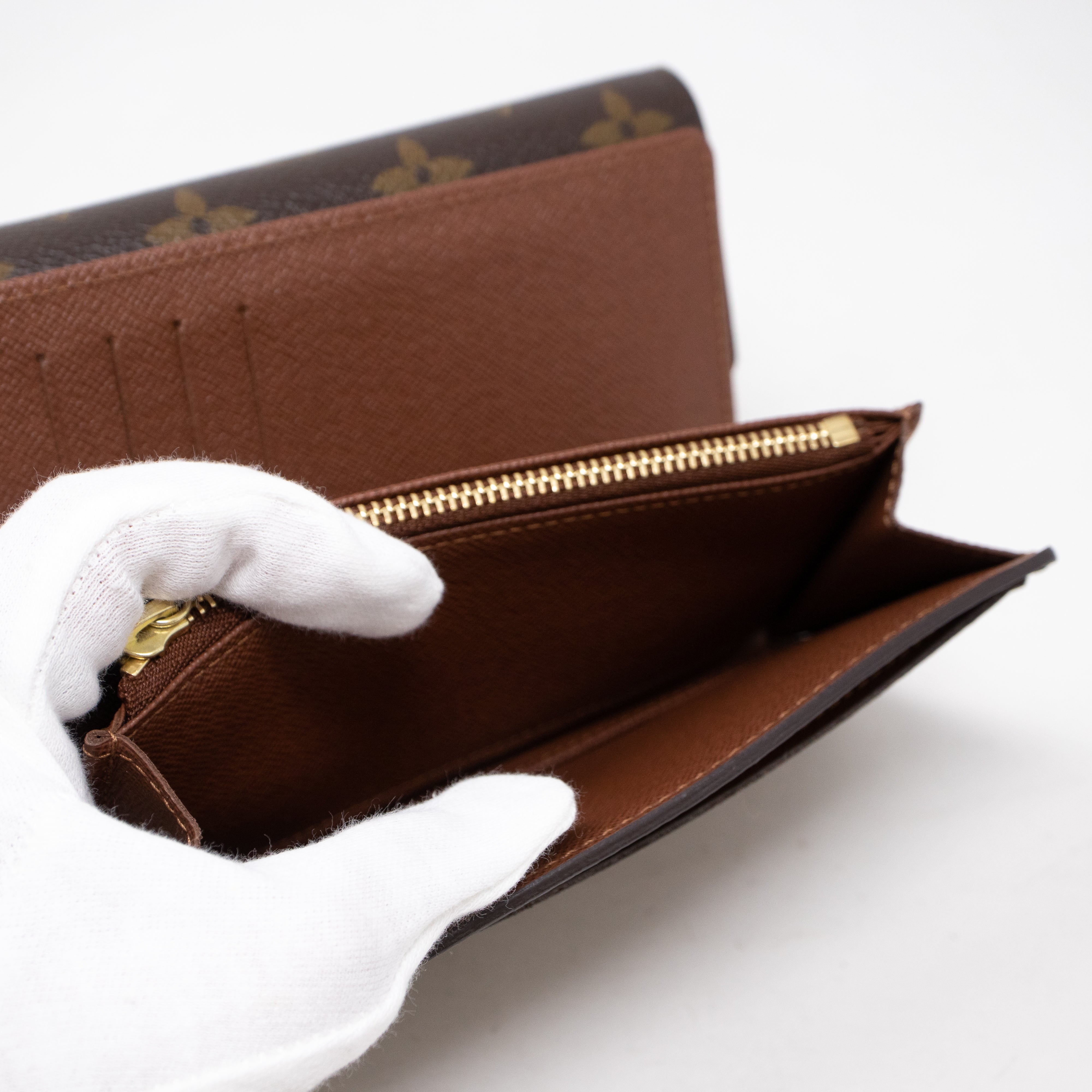 Alexandra Wallet Monogram