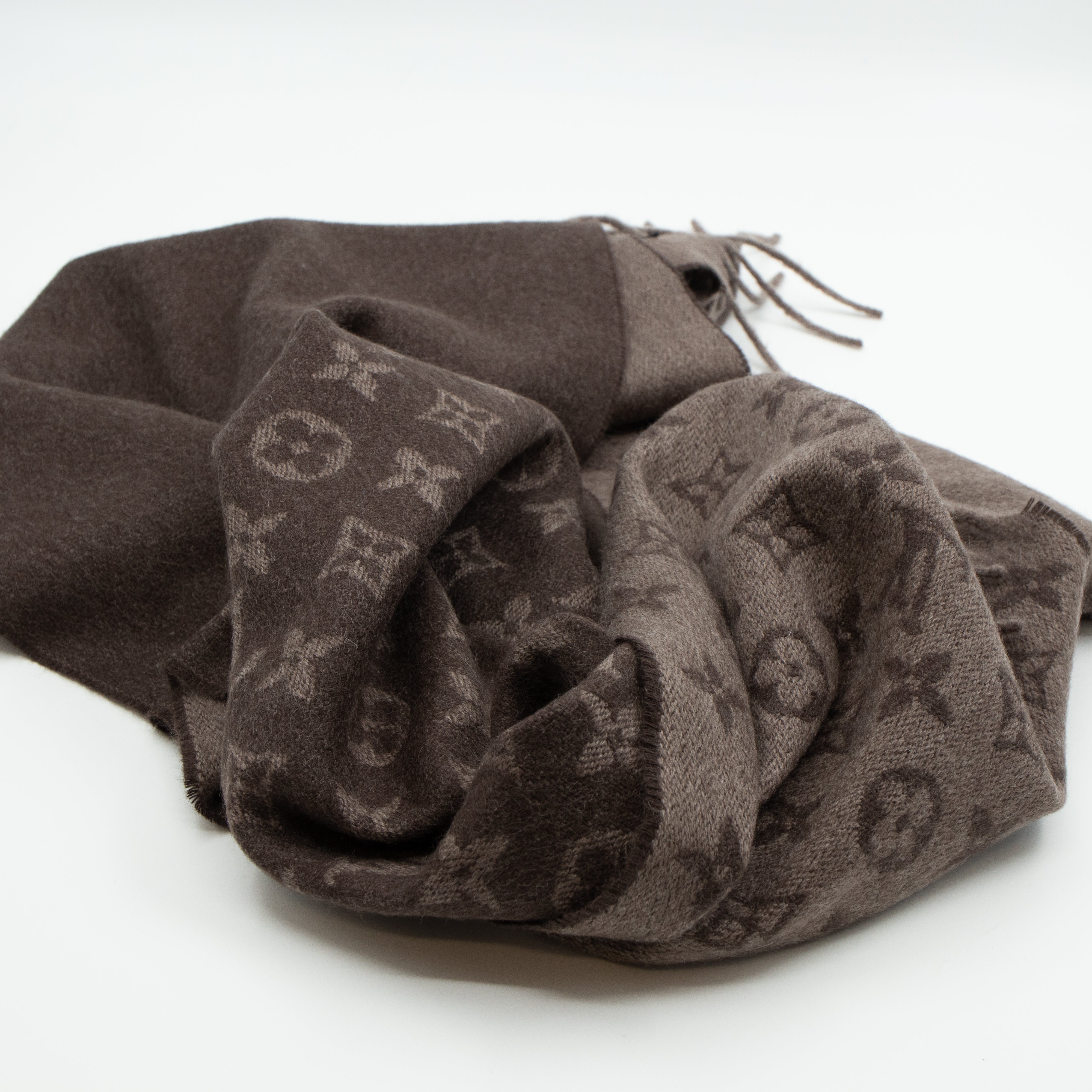 Monogram Gradient Scarf Hazelnut