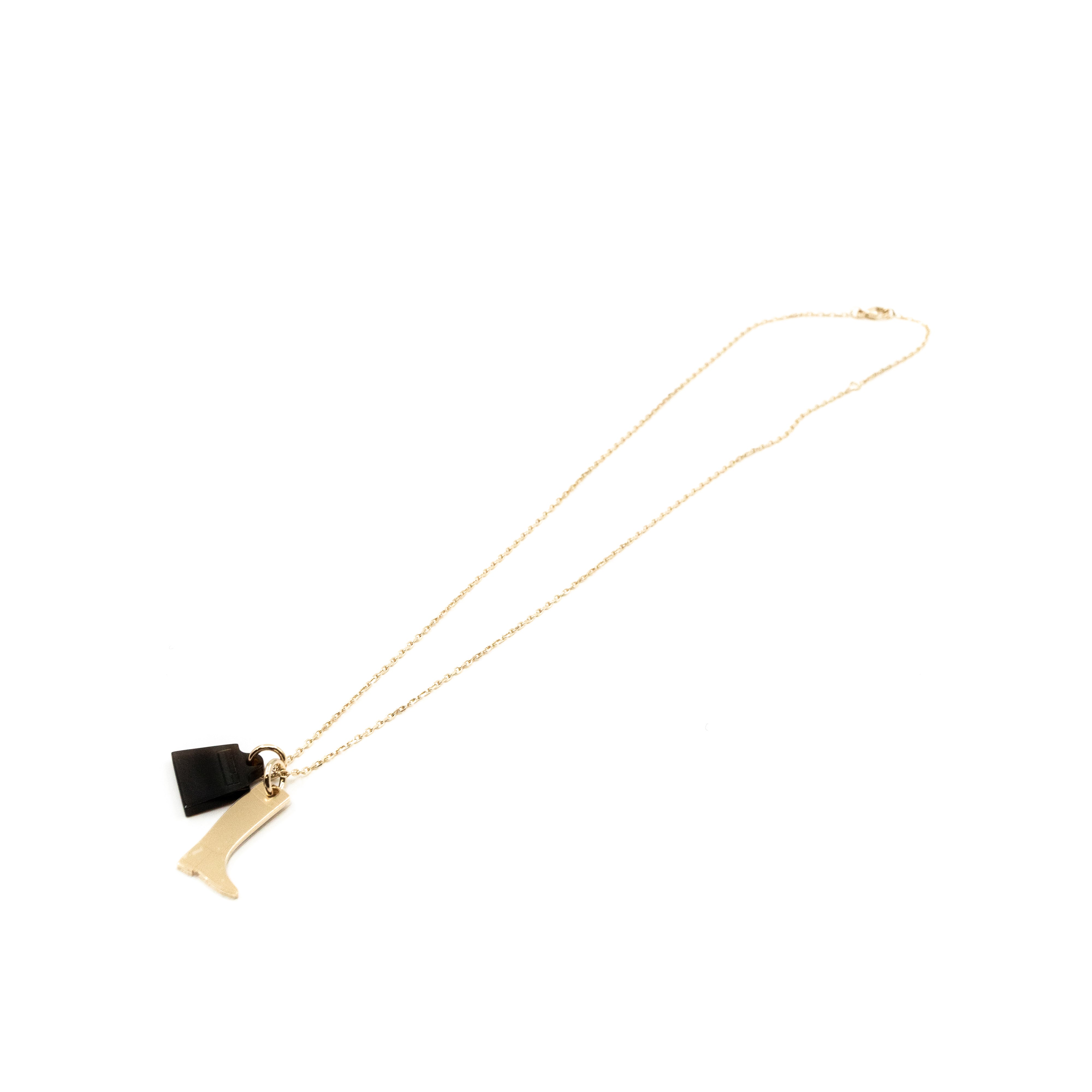 Amulette Maroquinier Pendant Small