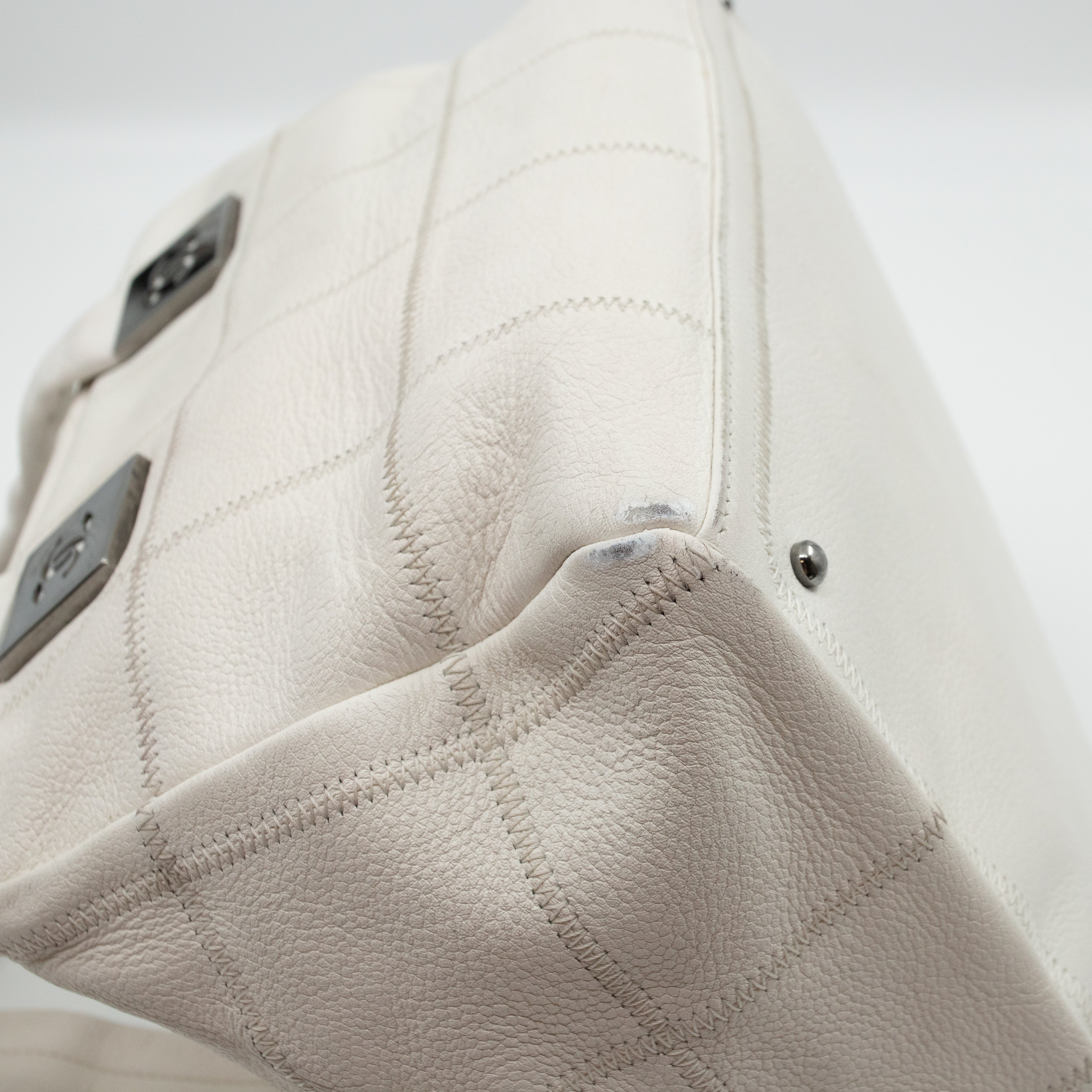 Boston Bag Quilted White Leather