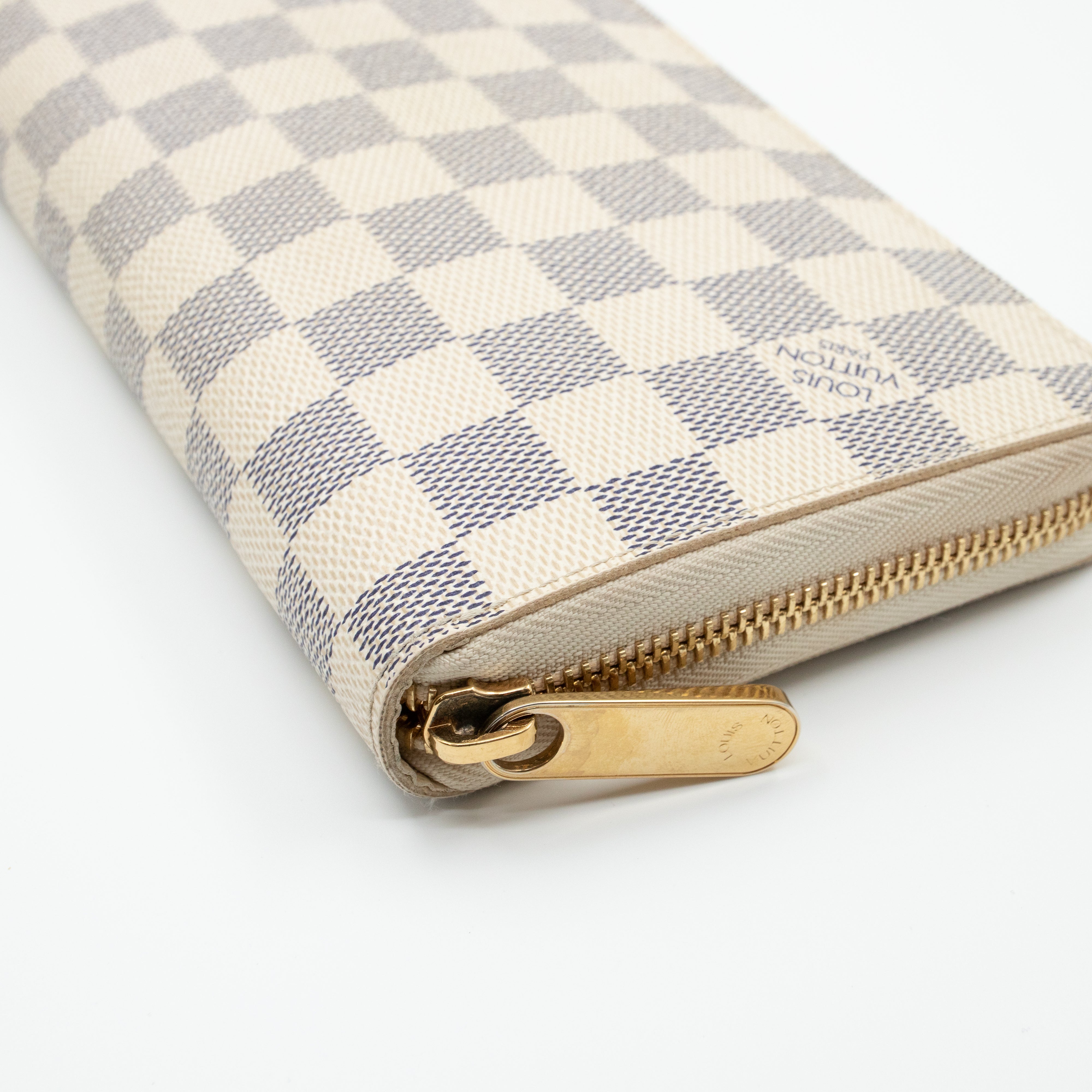 Zippy Organizer Wallet Damier Azur