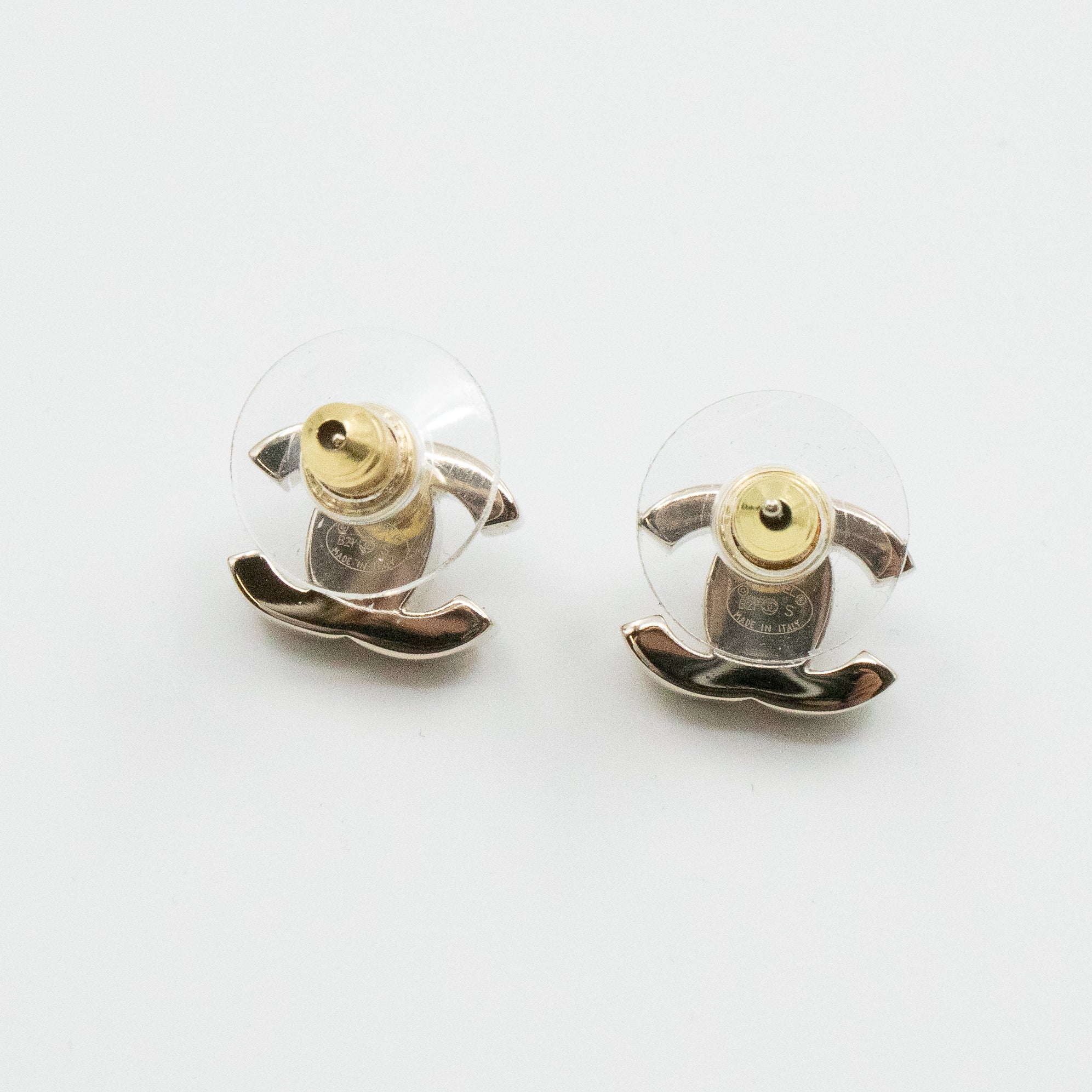 CC Turn Lock Earrings Silver