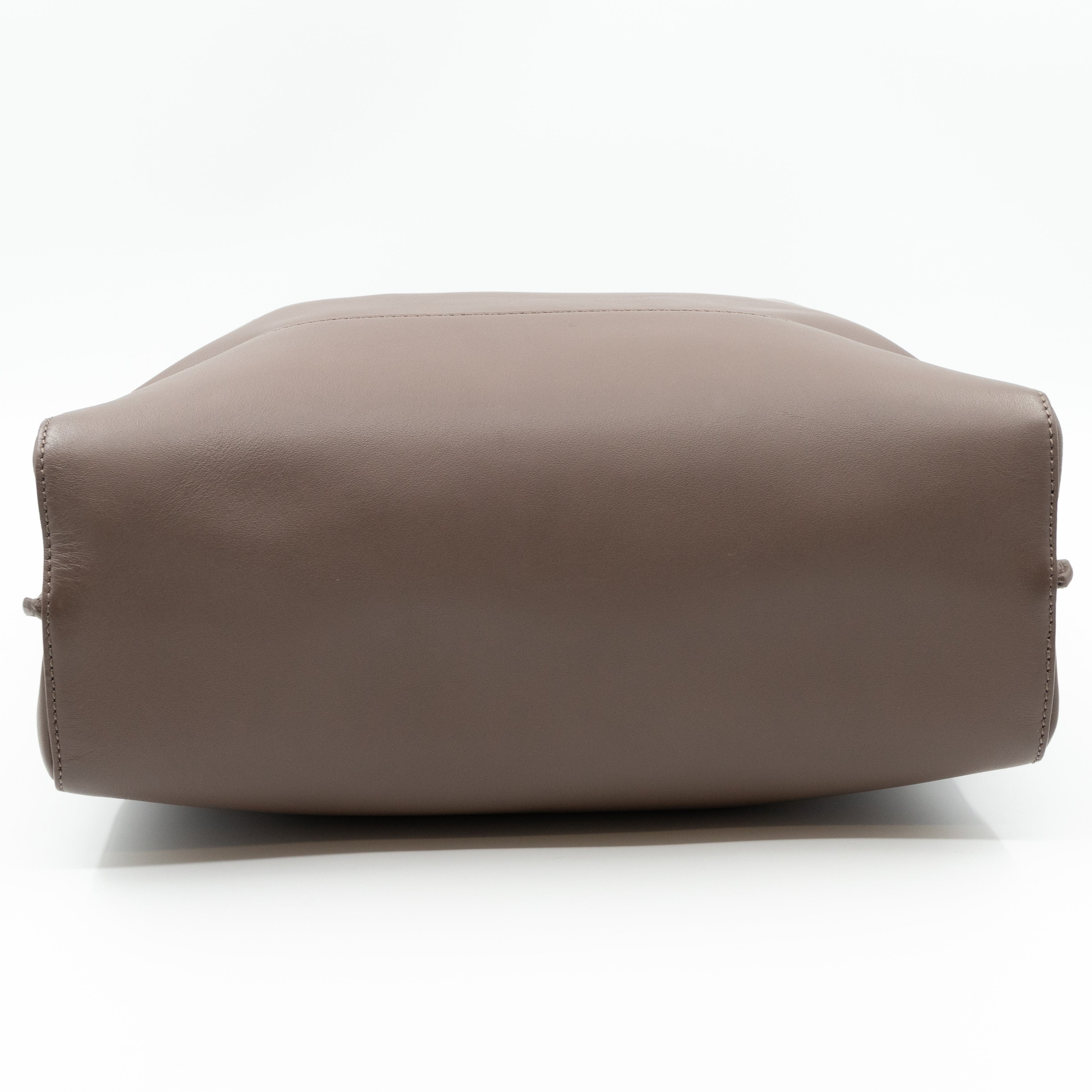 Arundel Tote Grey Leather