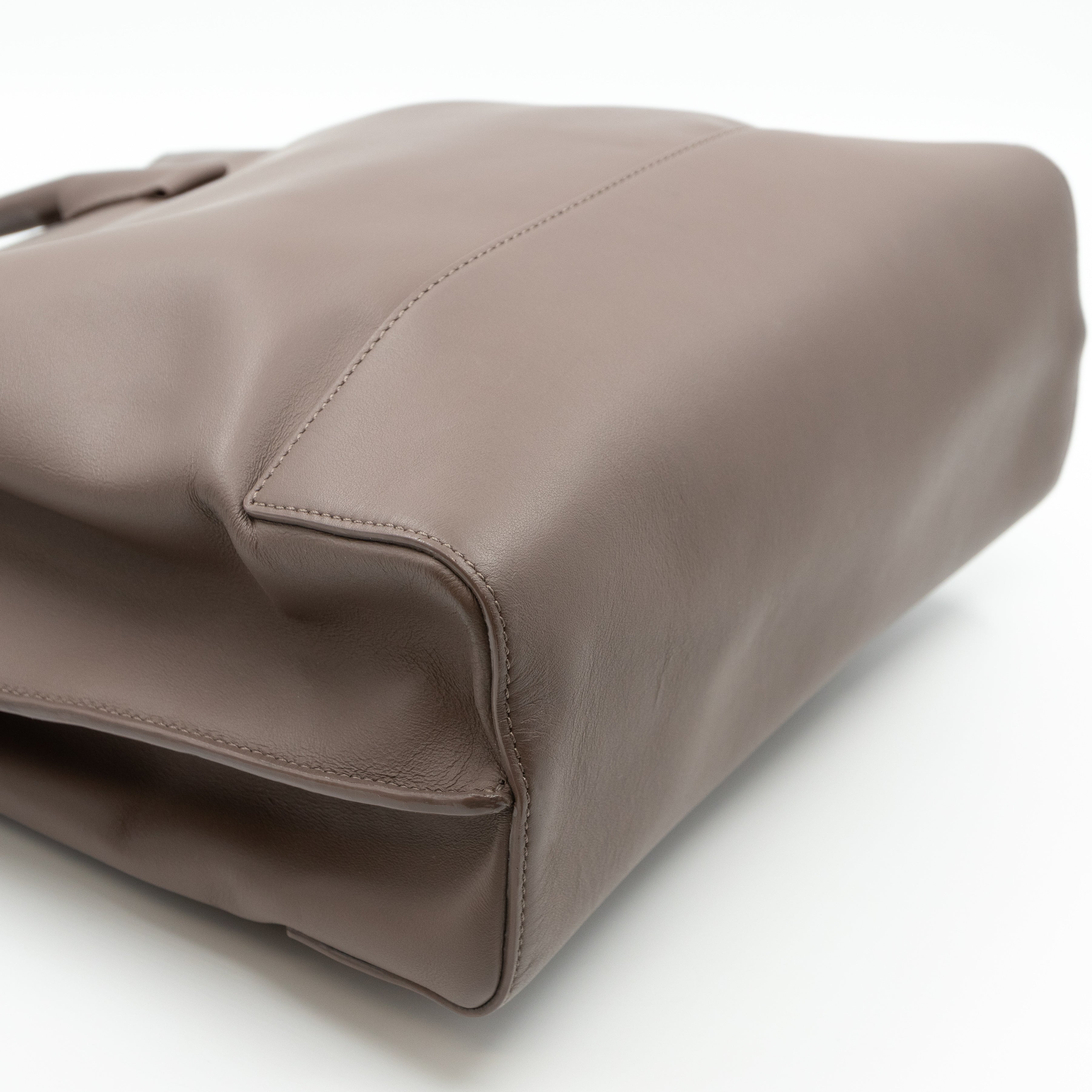 Arundel Tote Grey Leather