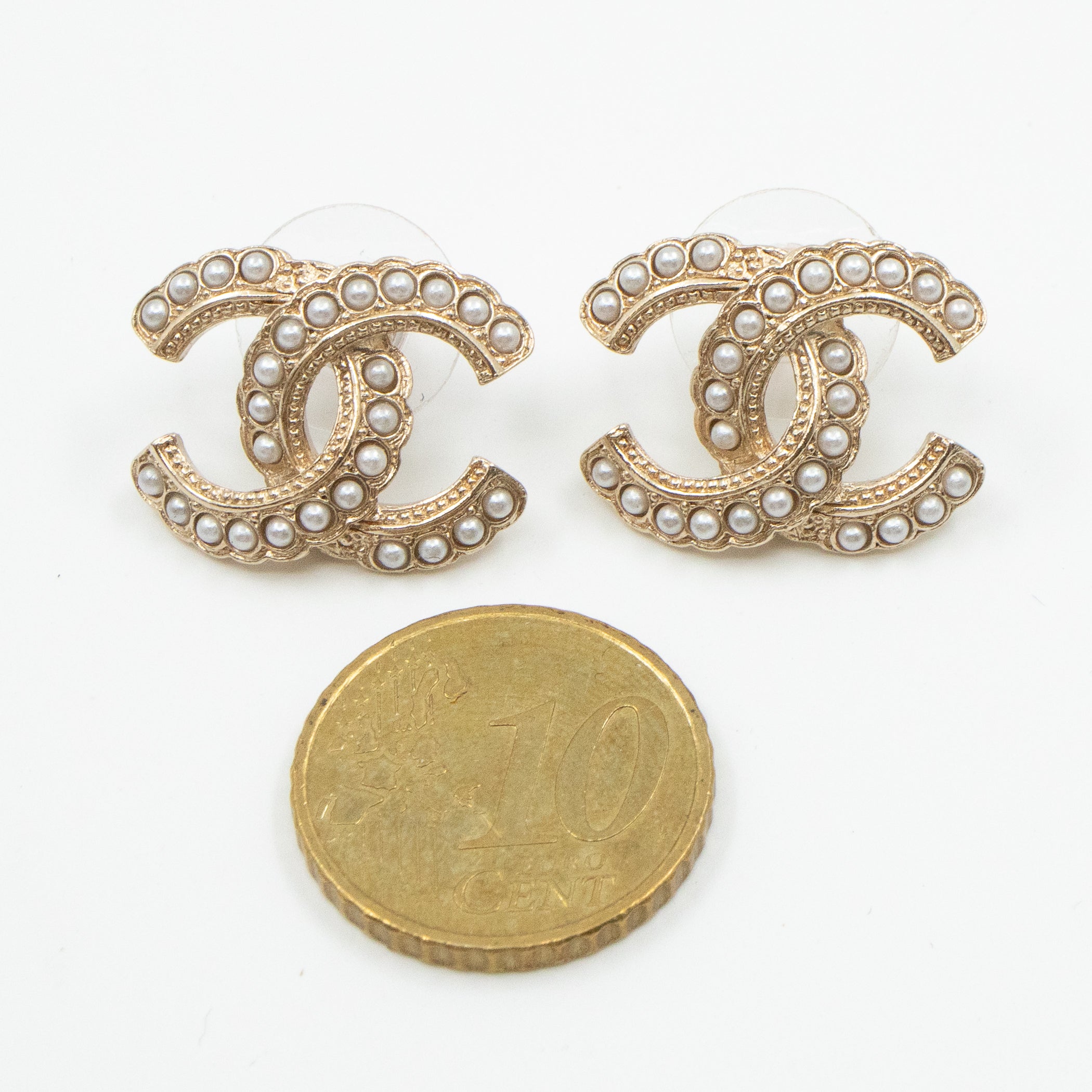 CC Pearl Earrings Light Gold