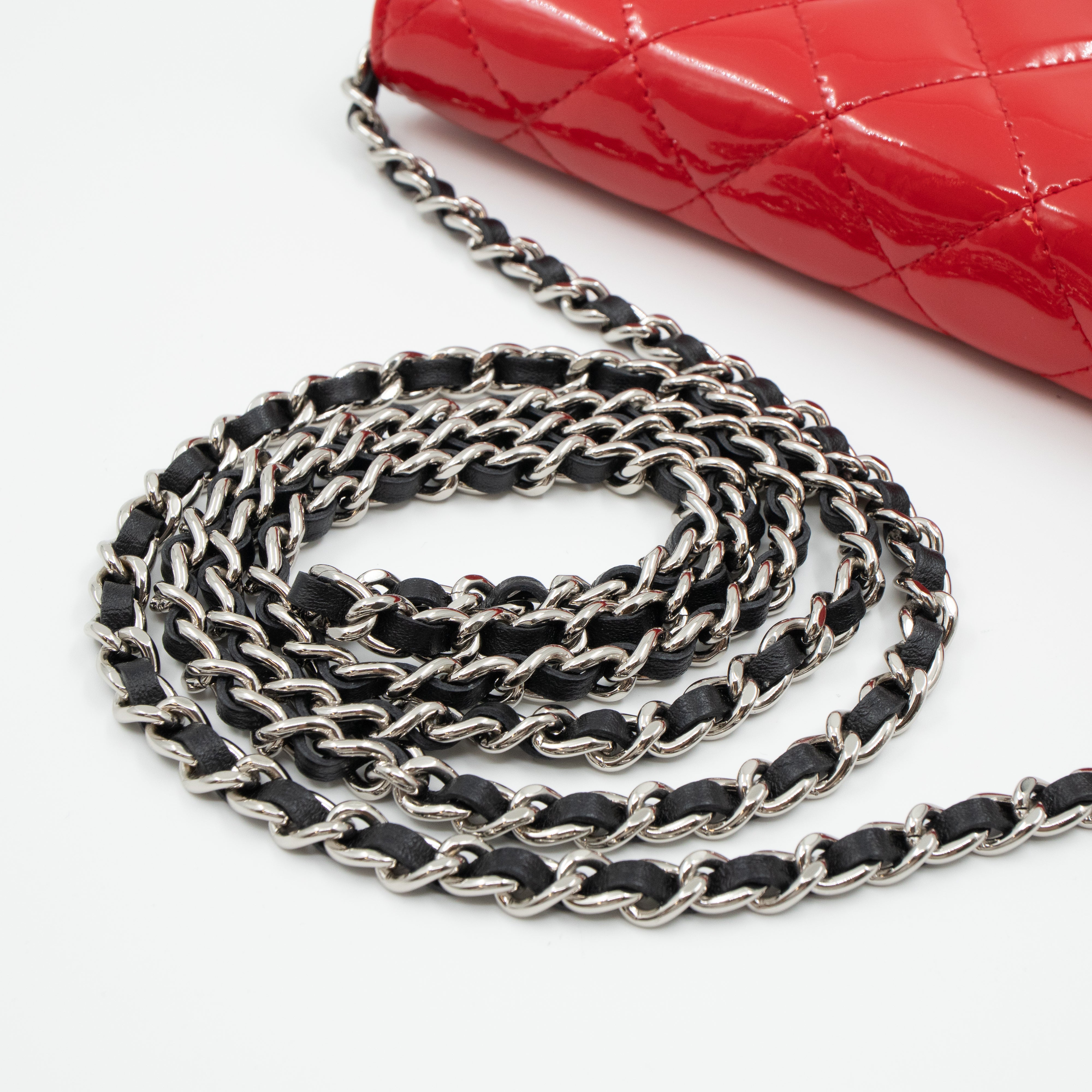 Classic Wallet On Chain Black Red Patent Leather